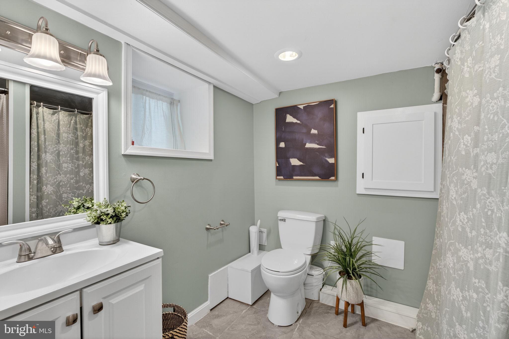 LAKE EVESHAM HISTORIC DISTRICT - Residential