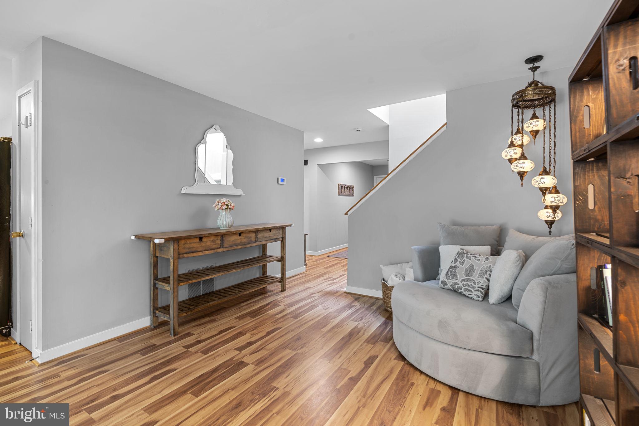 VILLAGE OF OWEN BROWN - Residential