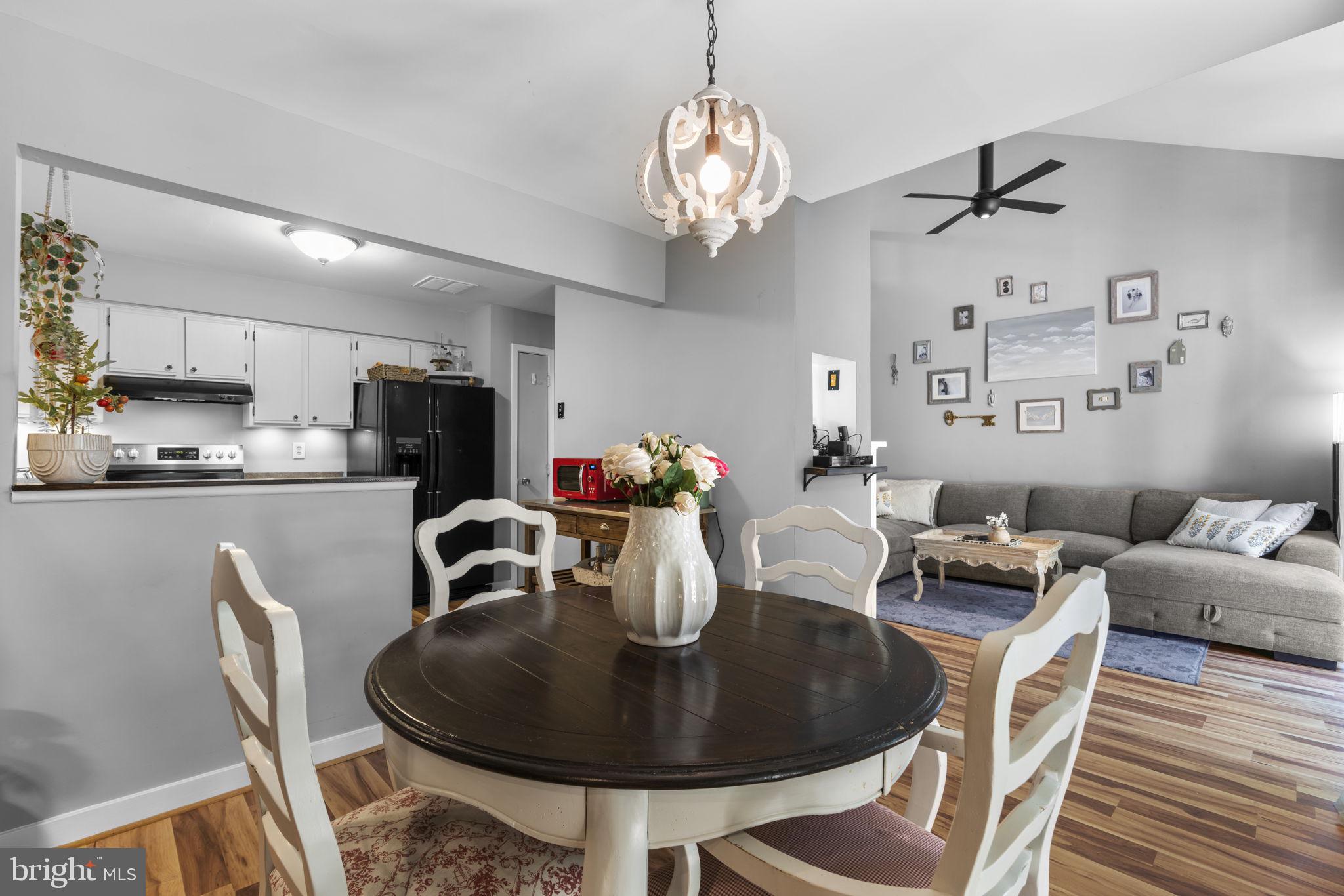VILLAGE OF OWEN BROWN - Residential