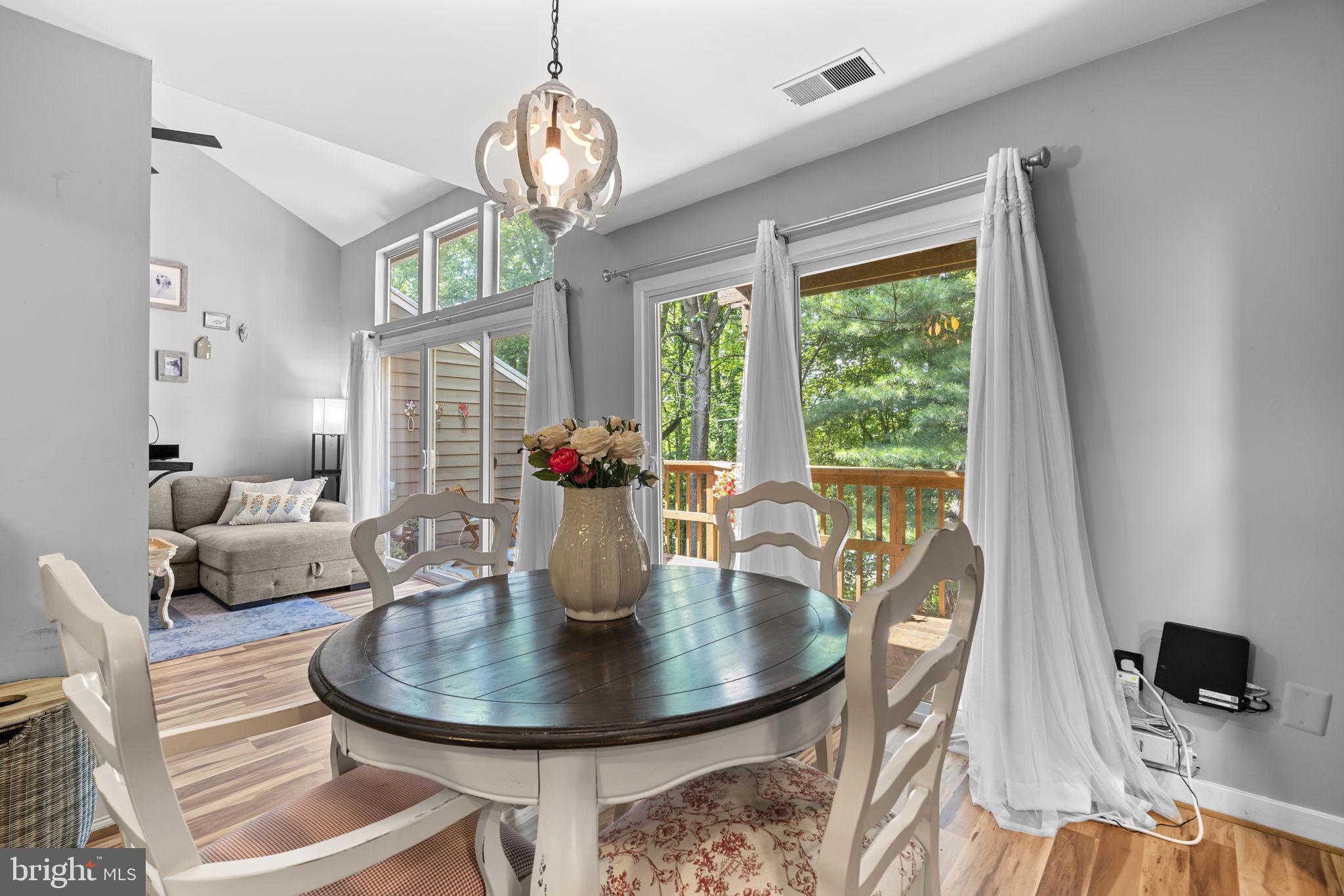 VILLAGE OF OWEN BROWN - Residential