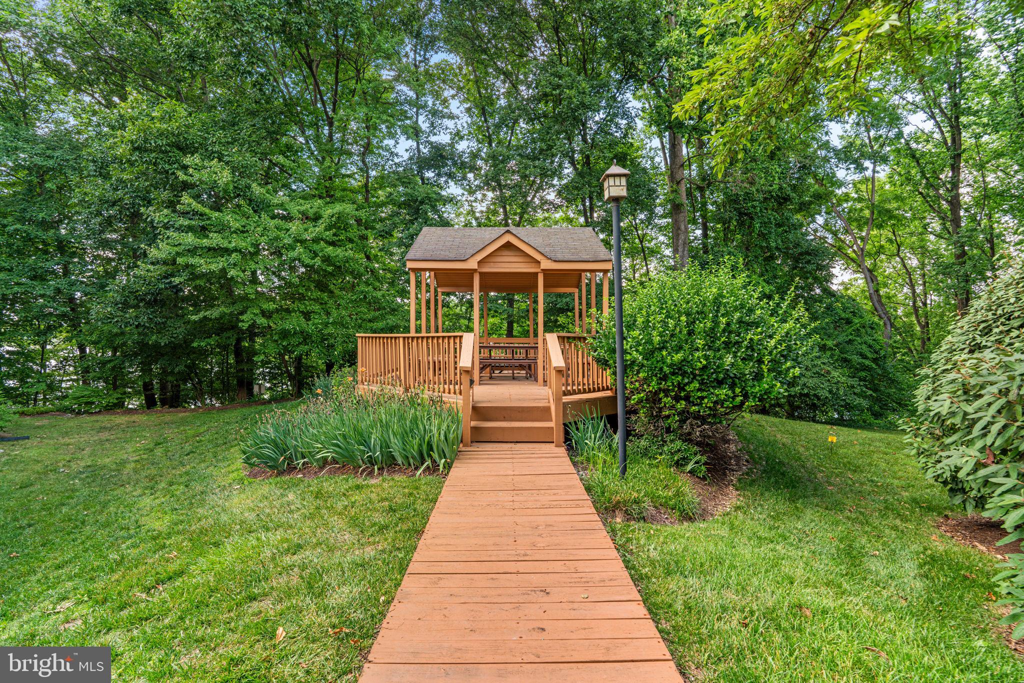 VILLAGE OF OWEN BROWN - Residential