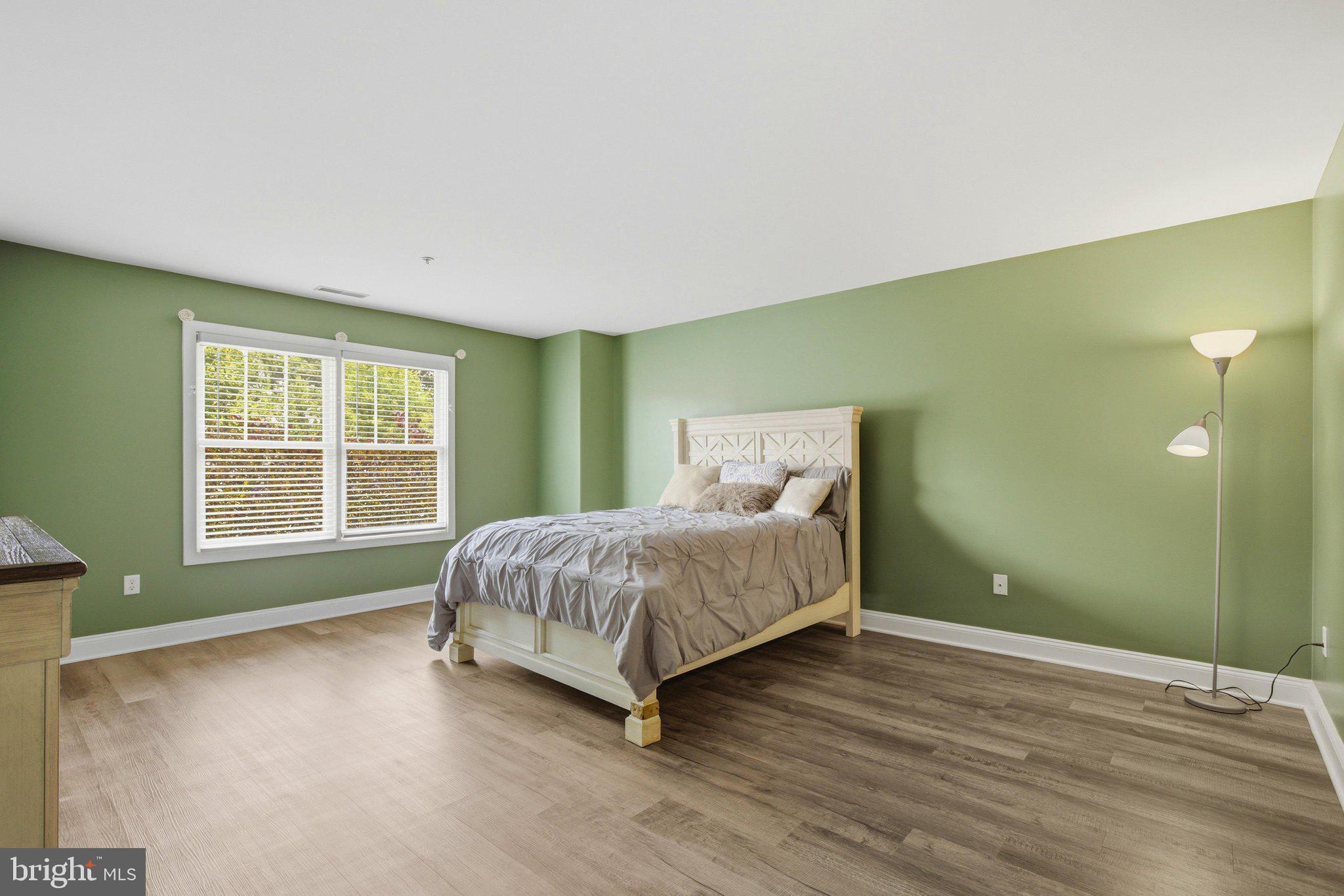 STONE LAKE - Residential