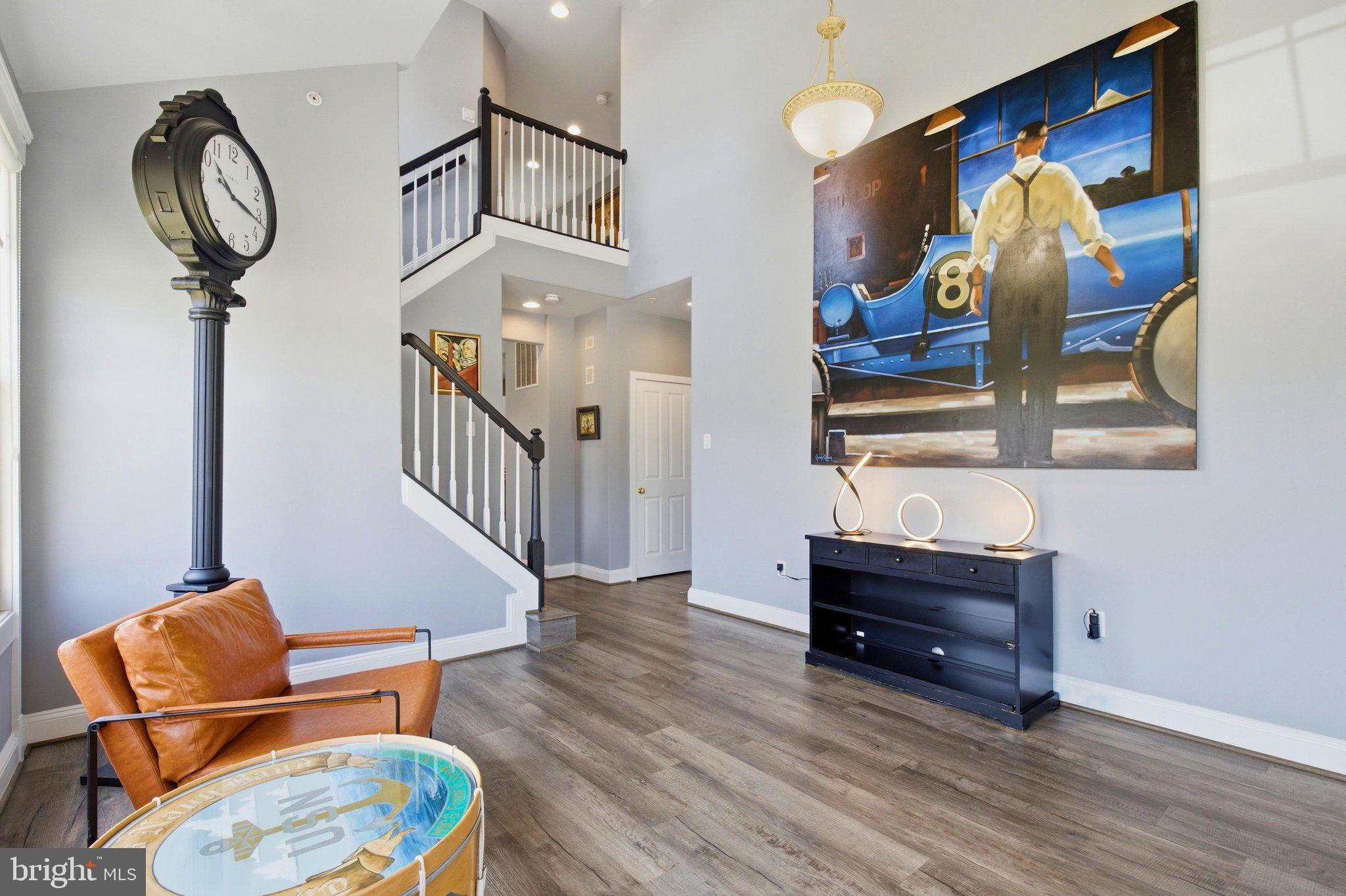 STONE LAKE - Residential