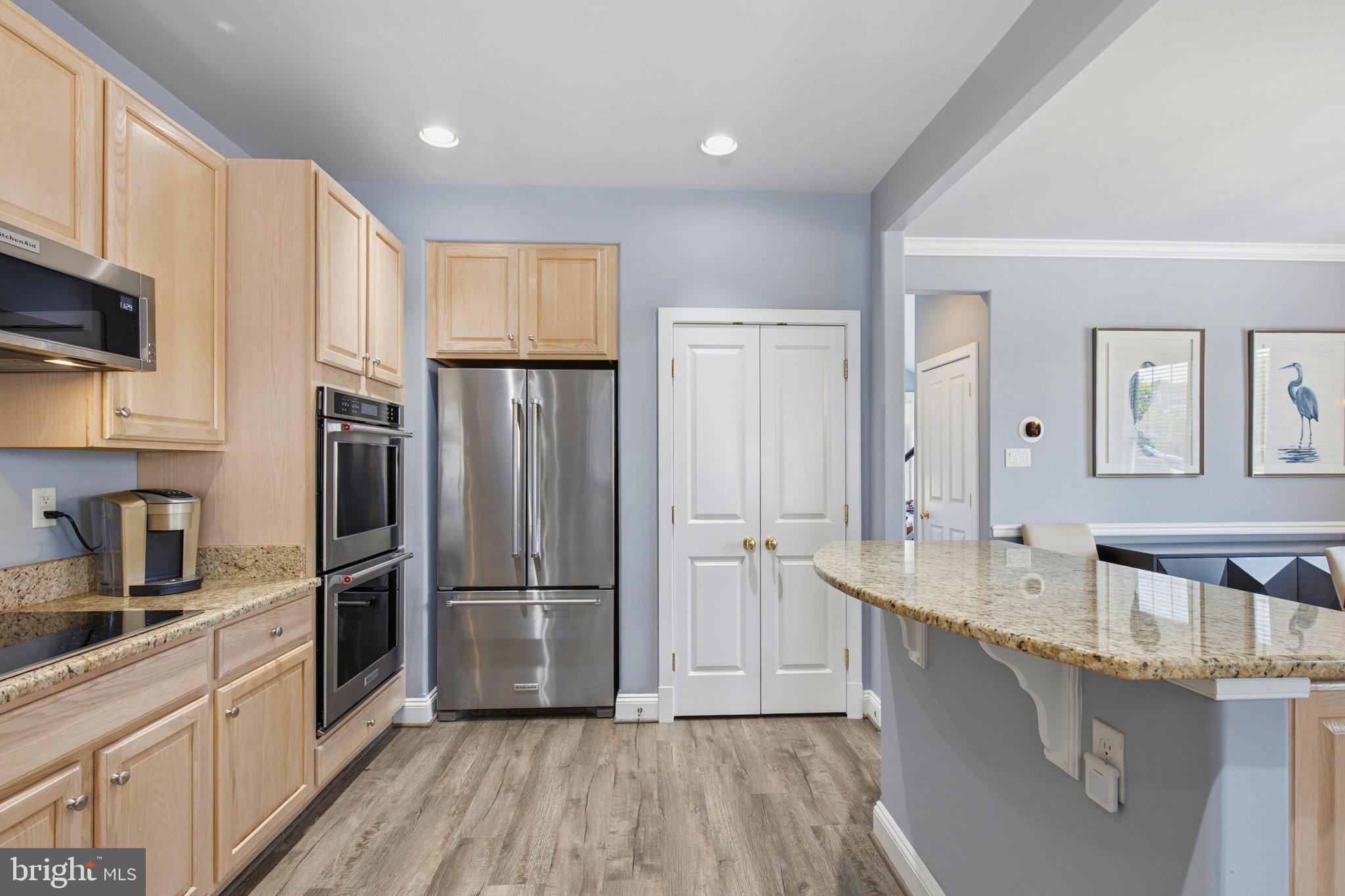 STONE LAKE - Residential