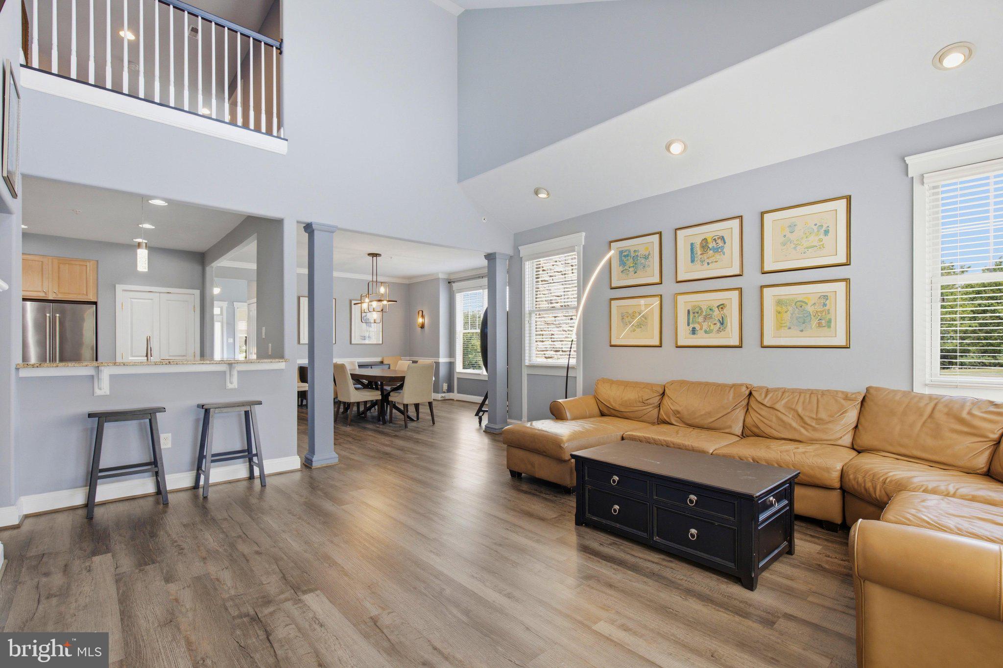 STONE LAKE - Residential
