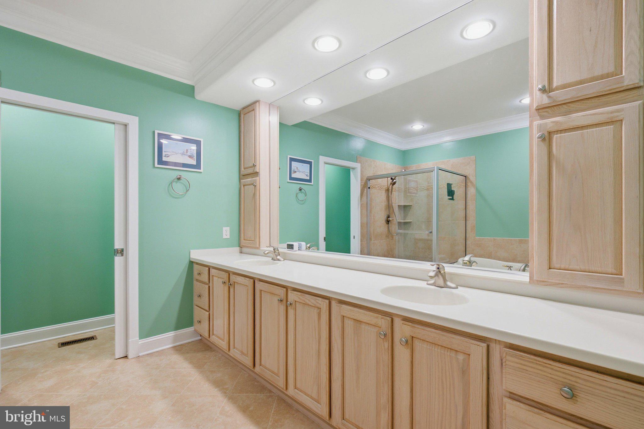 STONE LAKE - Residential