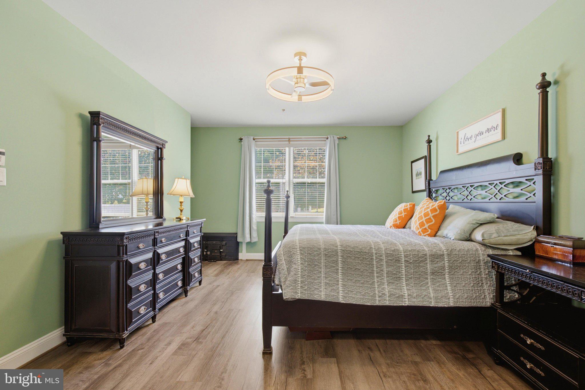 STONE LAKE - Residential