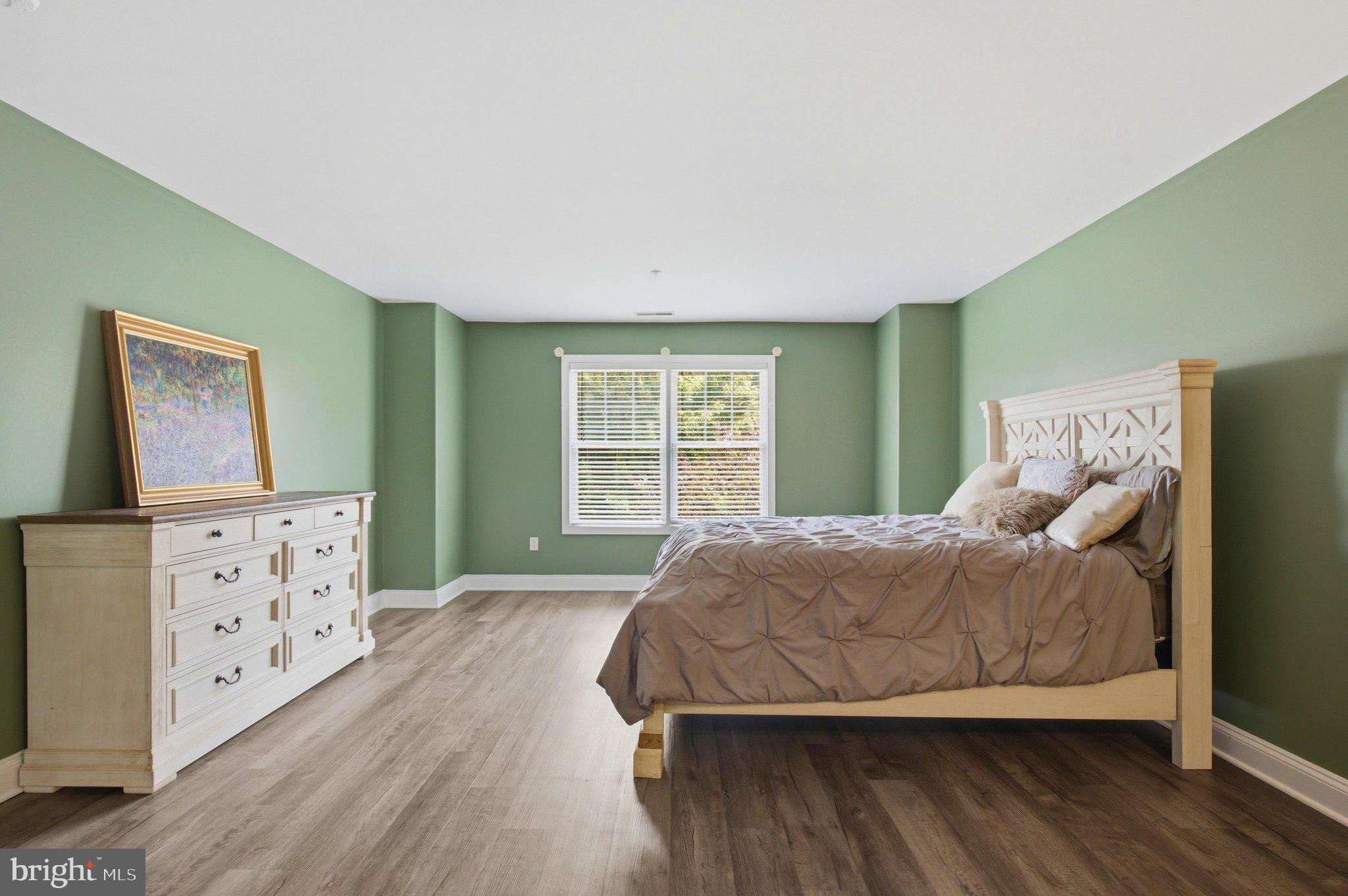 STONE LAKE - Residential