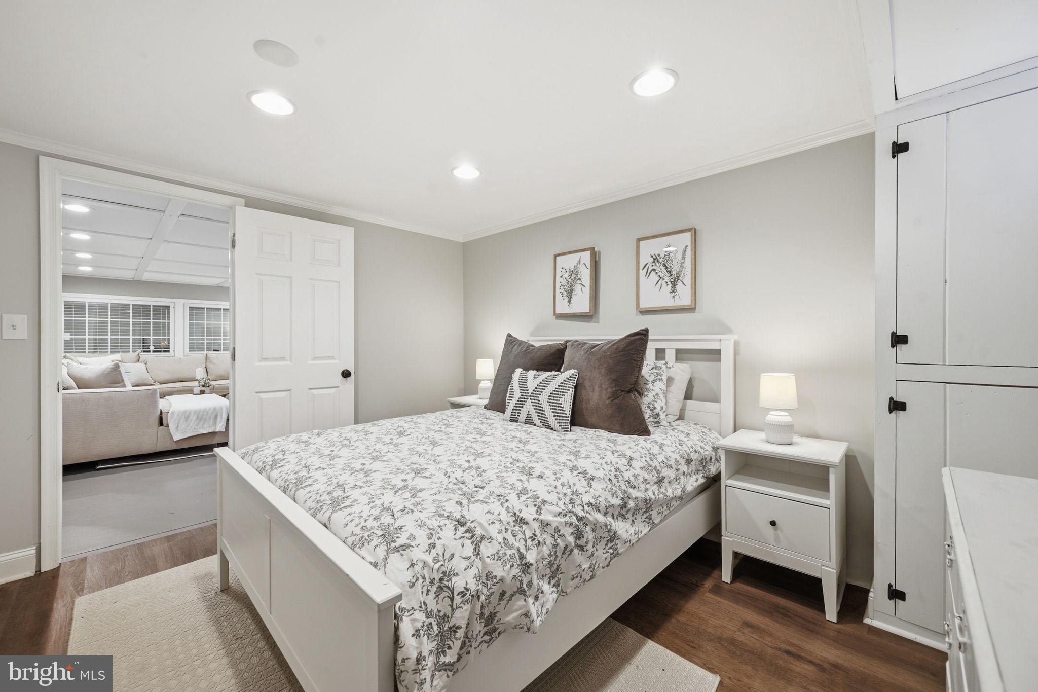 NEWBURG HEIGHTS - Residential