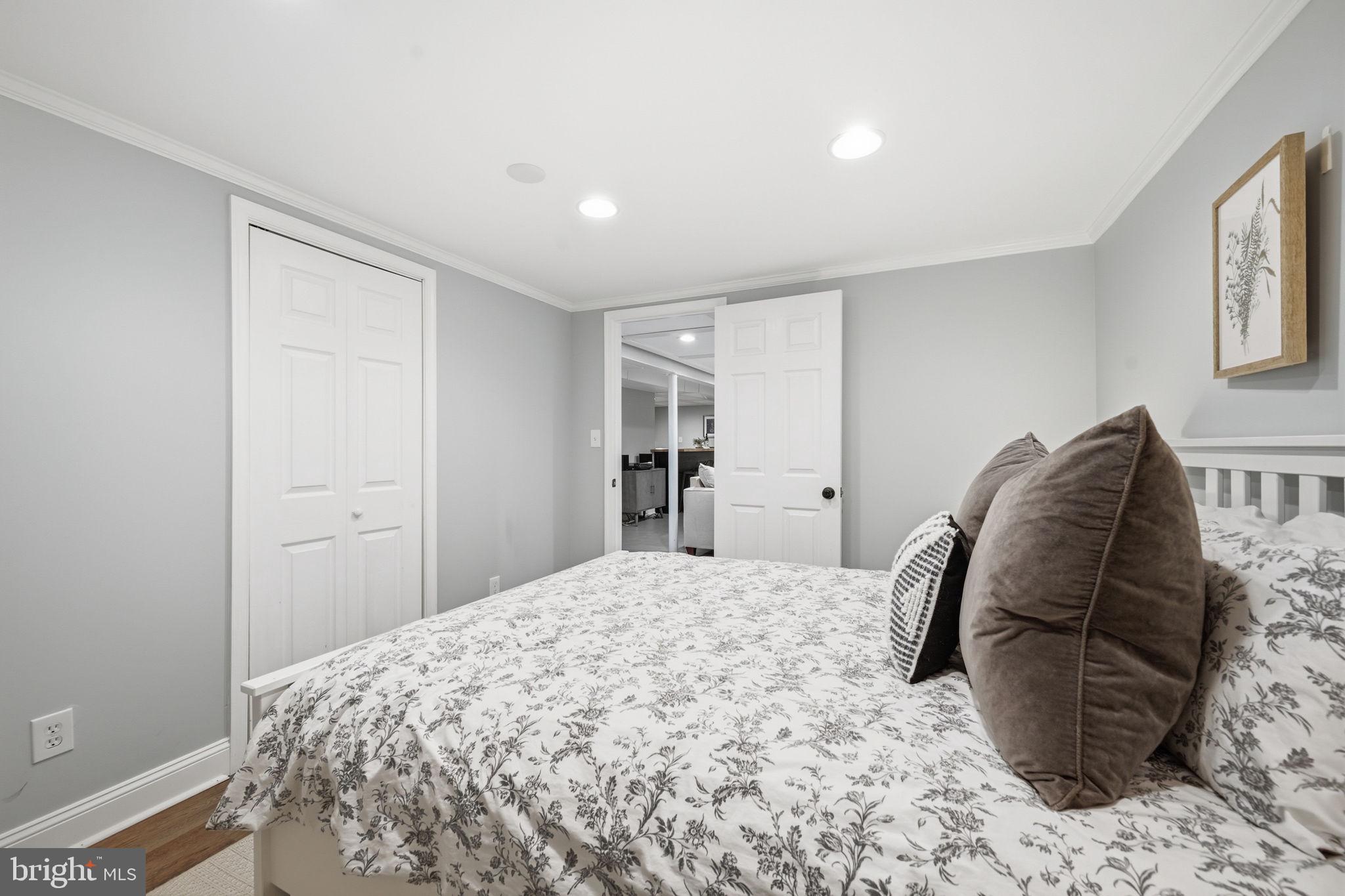 NEWBURG HEIGHTS - Residential