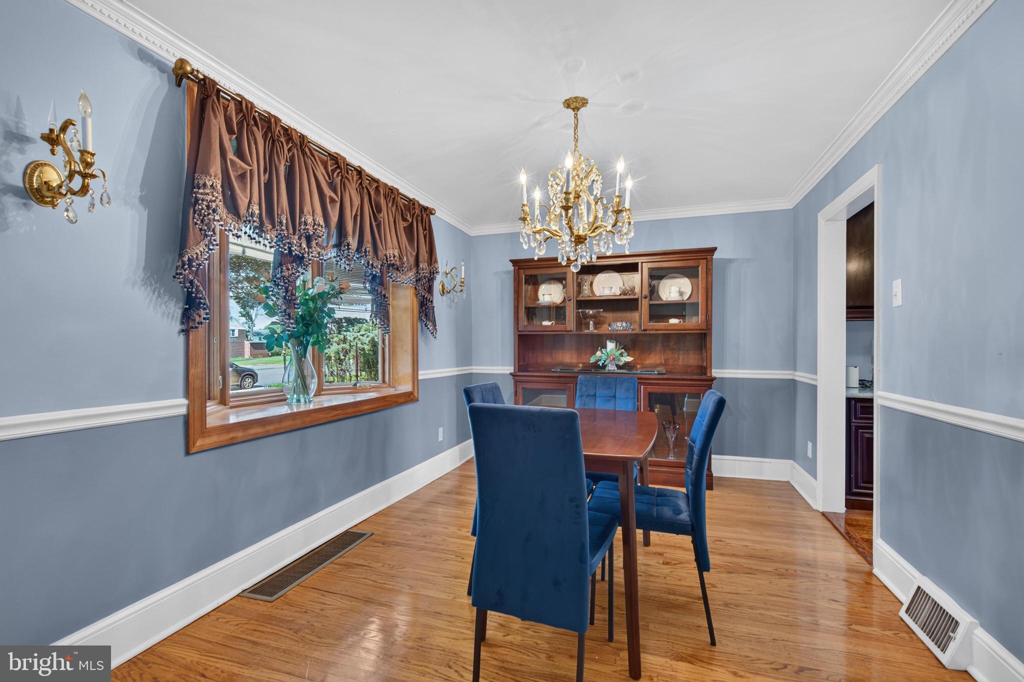 COLONIAL PARK - Residential