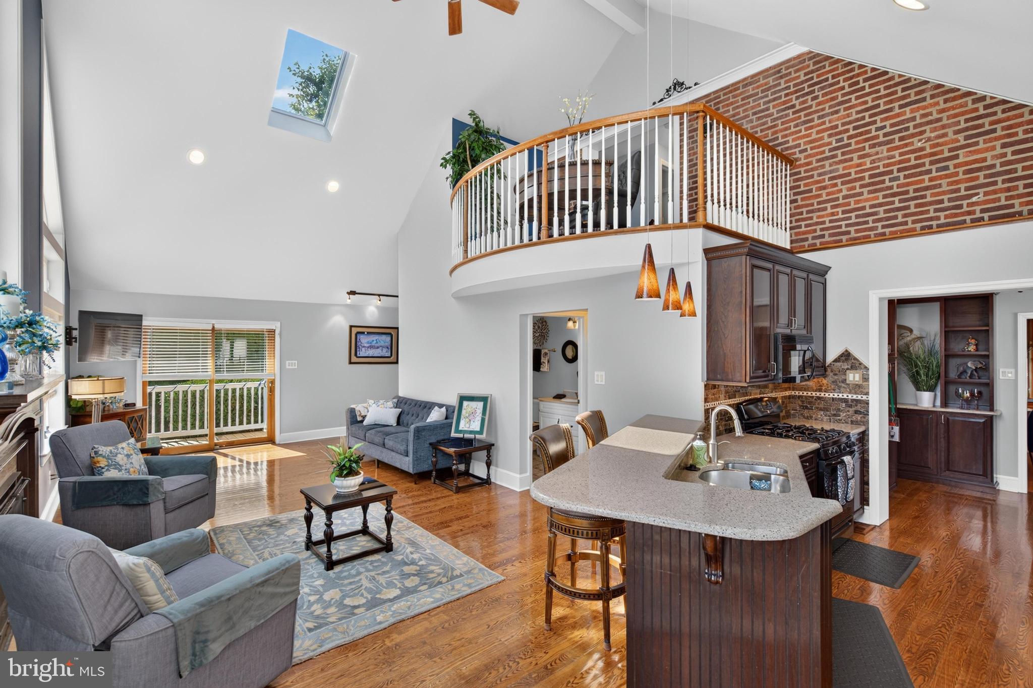 COLONIAL PARK - Residential