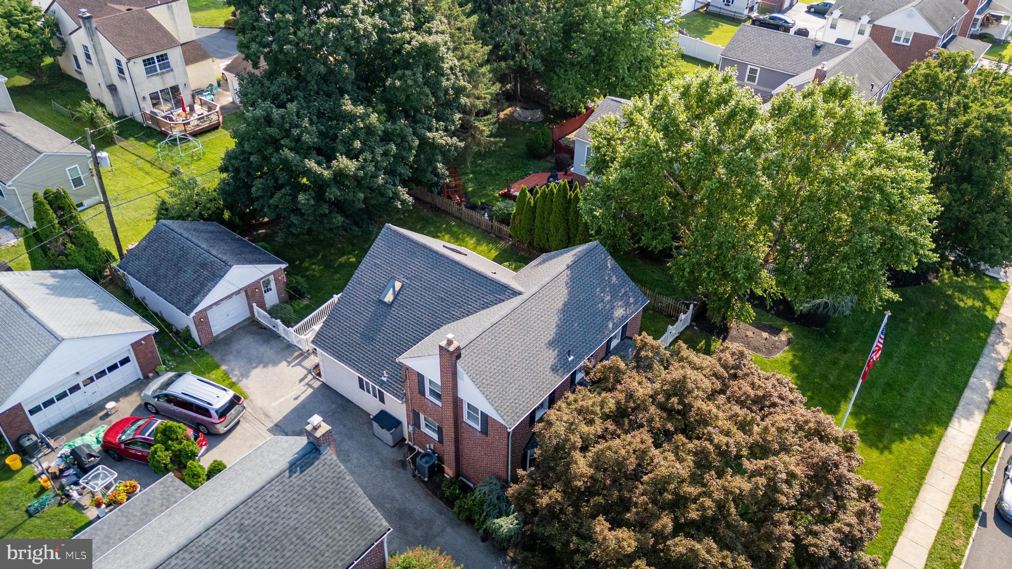 COLONIAL PARK - Residential