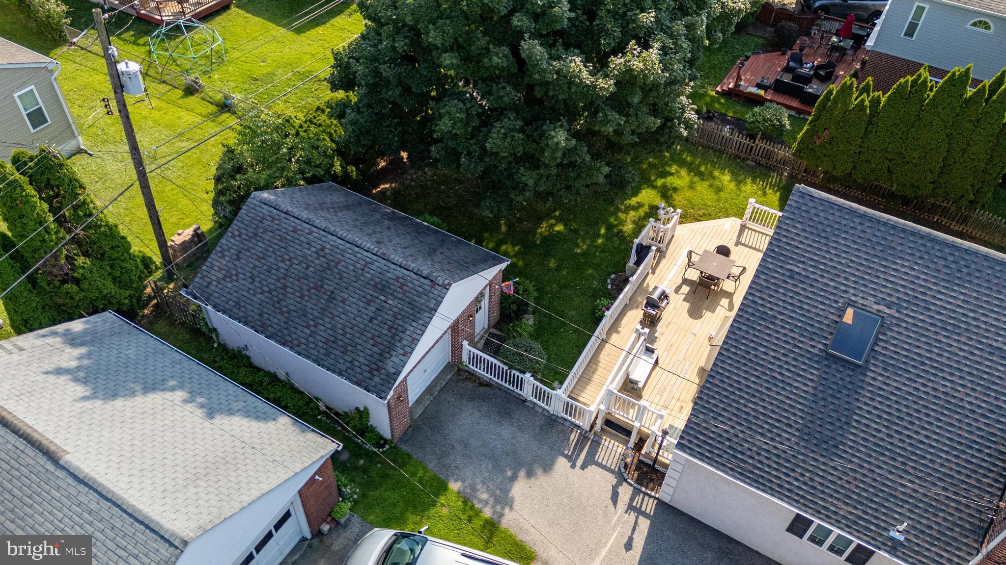 COLONIAL PARK - Residential