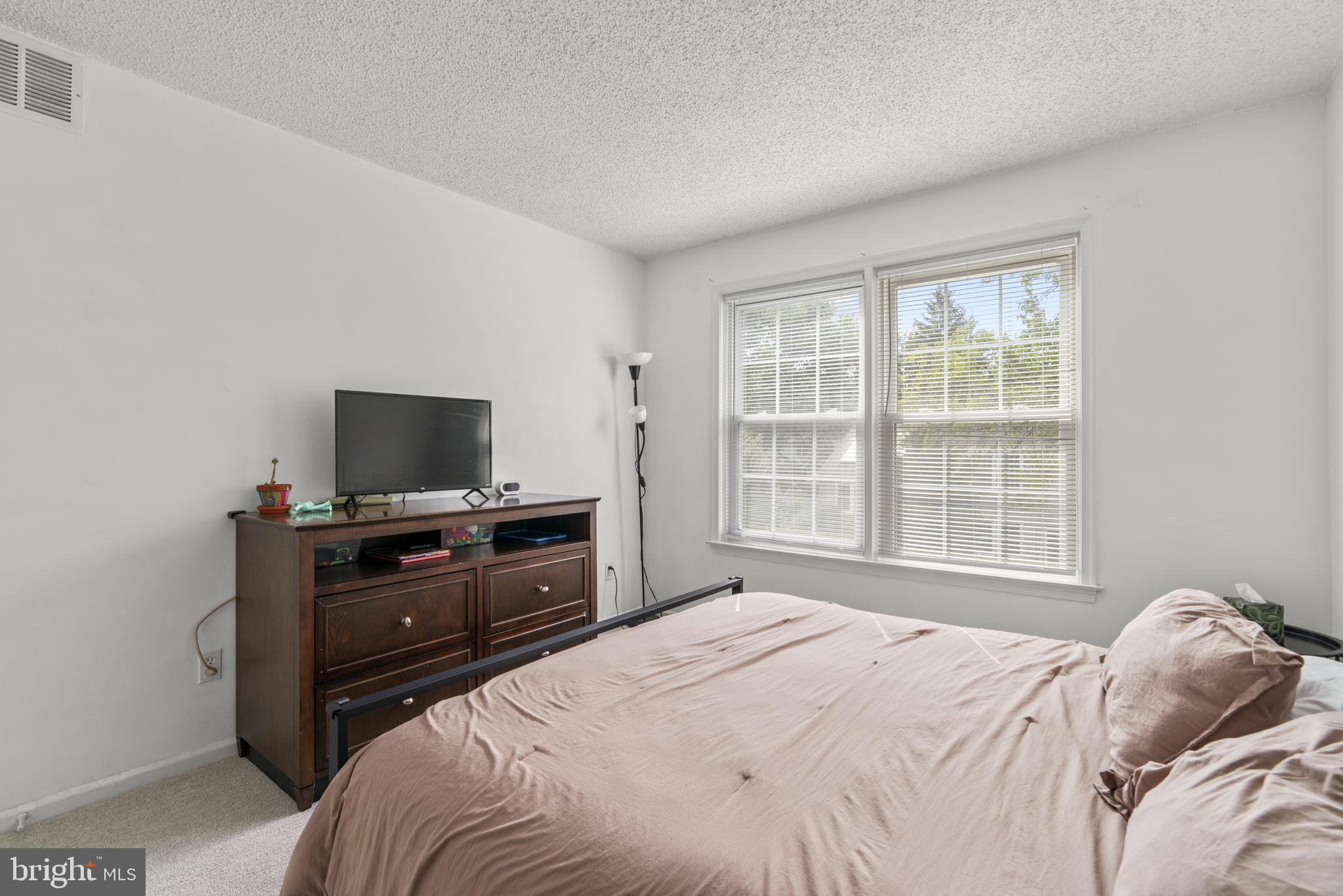 HUNT RIDGE - Residential