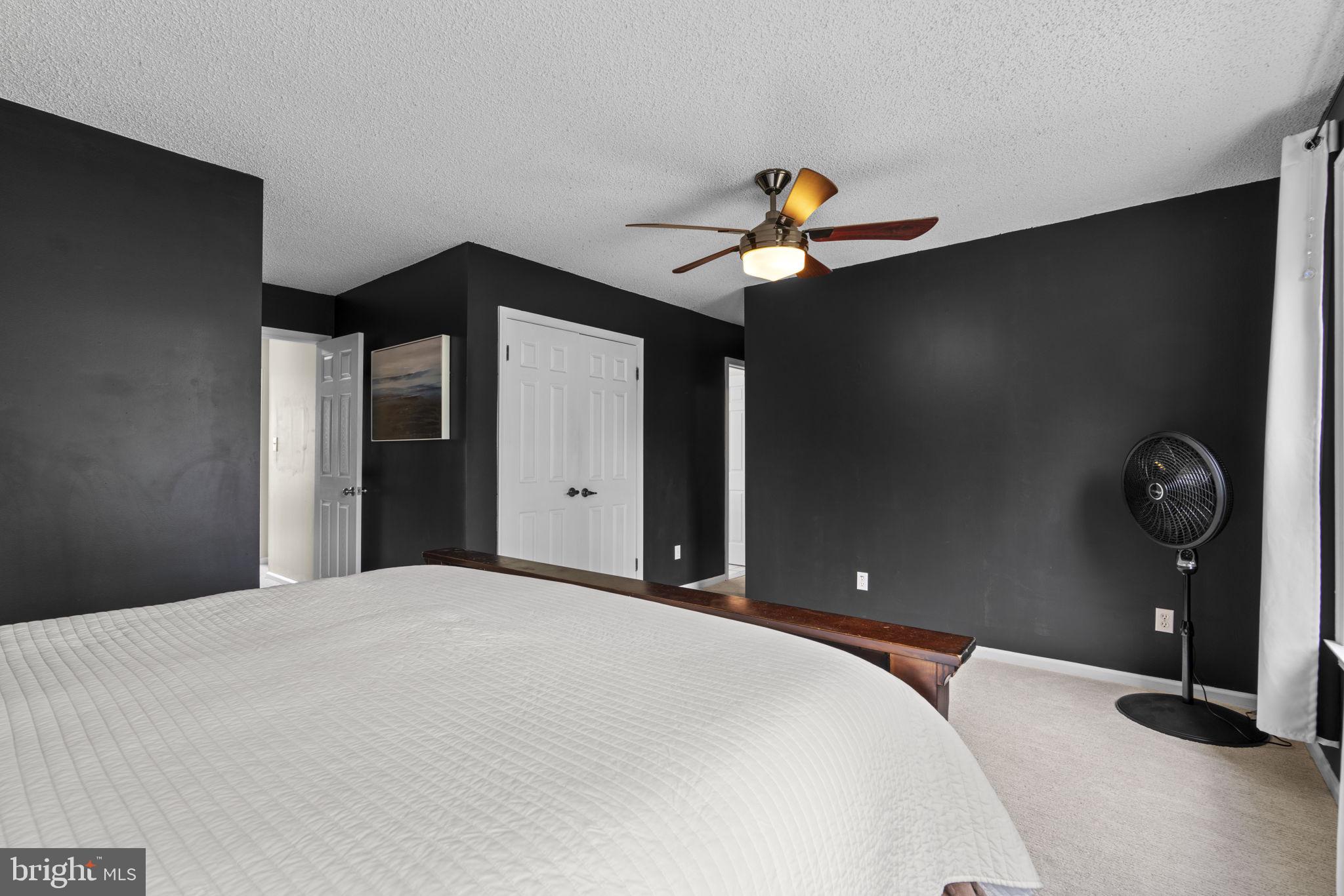 HUNT RIDGE - Residential