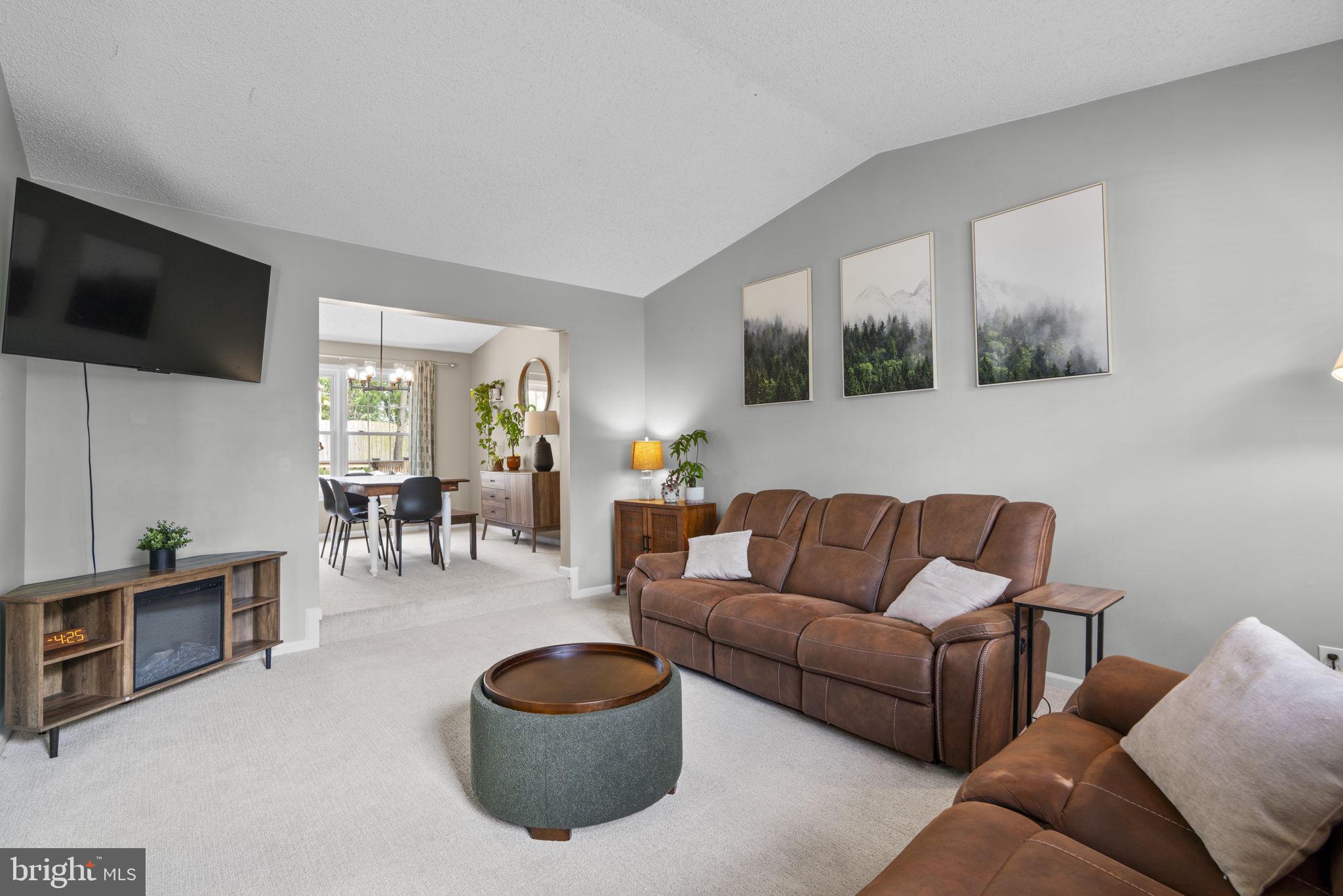 HUNT RIDGE - Residential