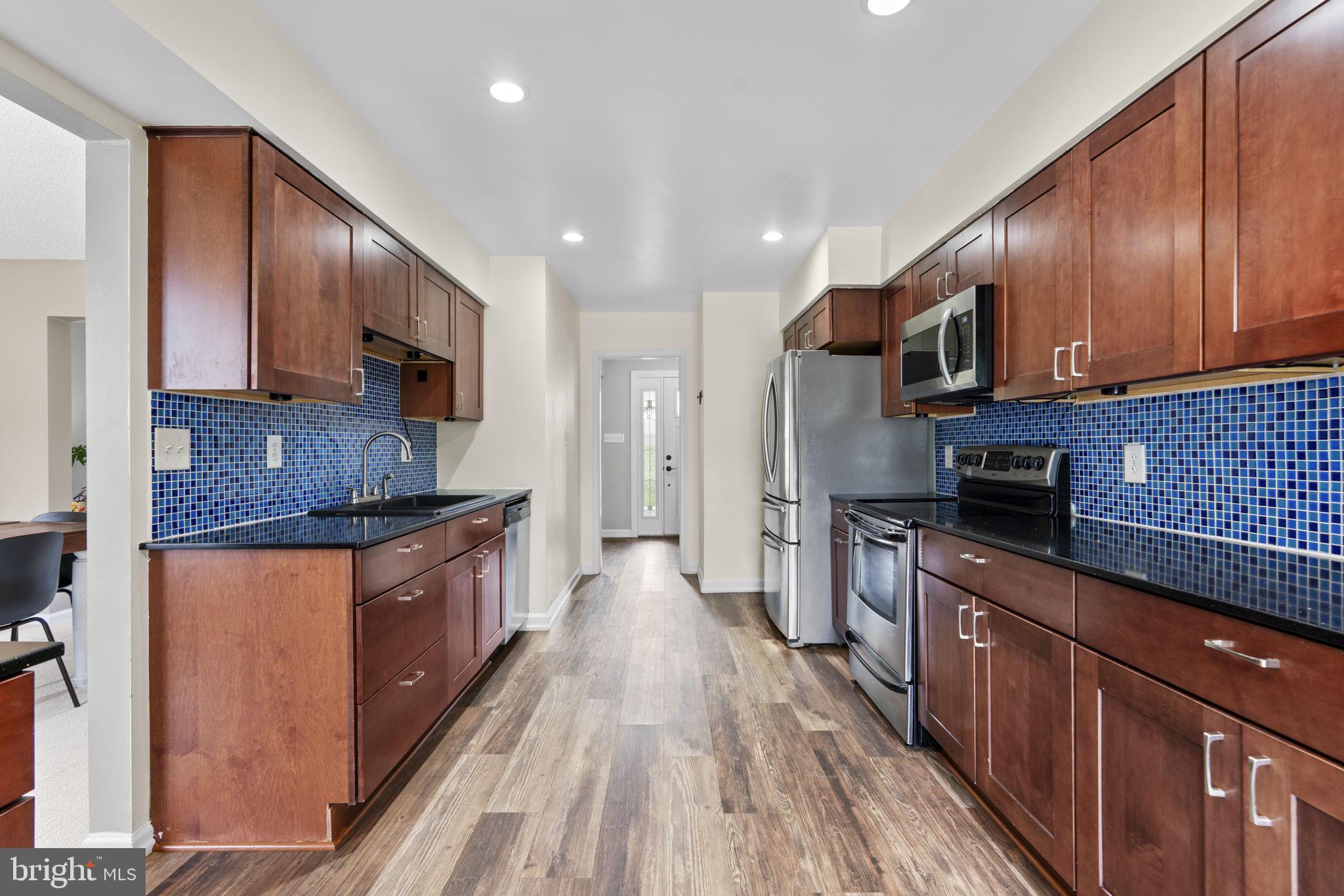 HUNT RIDGE - Residential