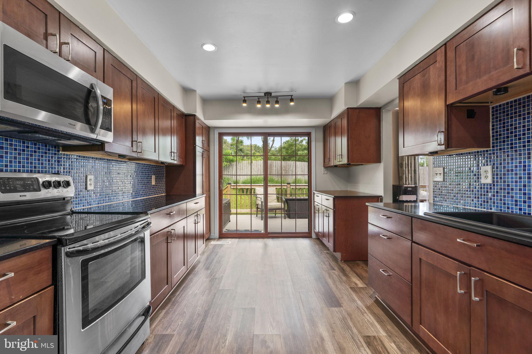 HUNT RIDGE - Residential