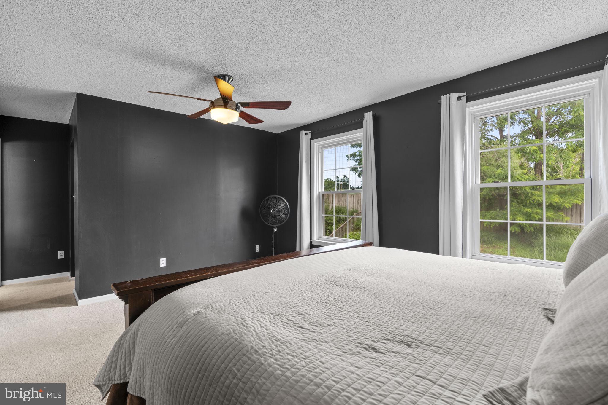 HUNT RIDGE - Residential