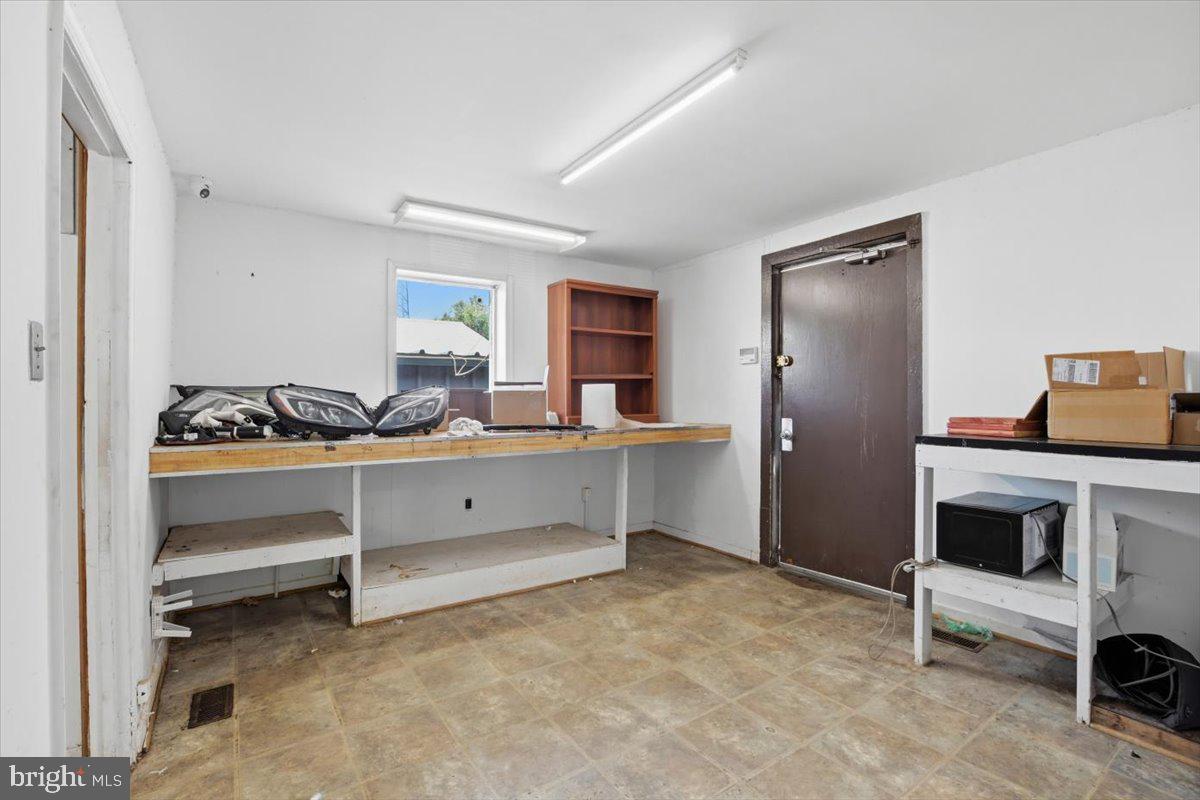 POTOMAC DIST - Commercial Sale