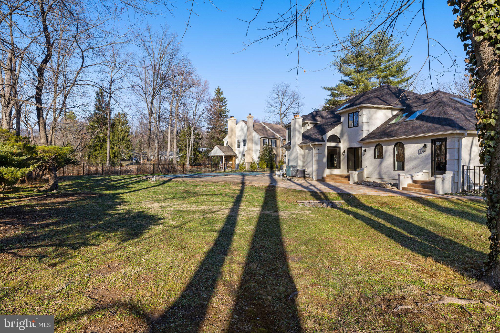 MAPLE GLEN - Residential