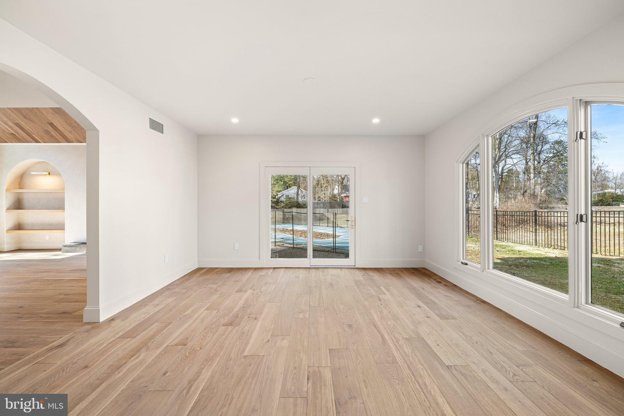MAPLE GLEN - Residential