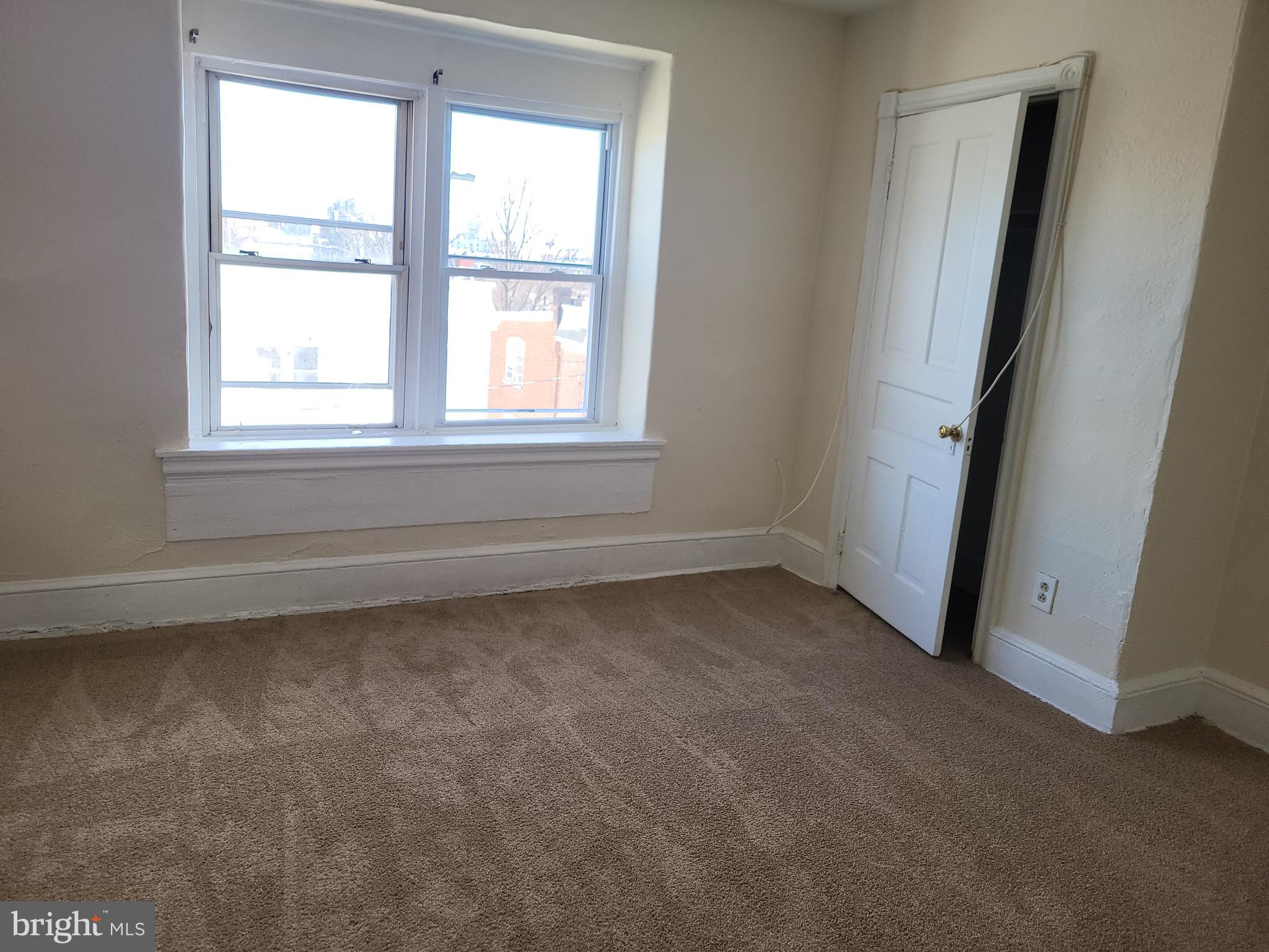 BROWNTOWN - Residential Lease