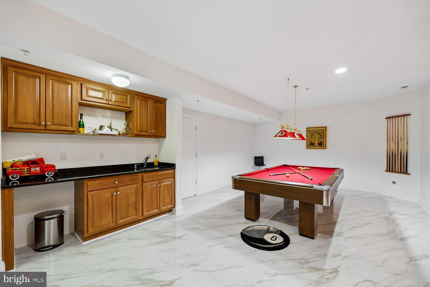 COUNTY VIEW - Residential
