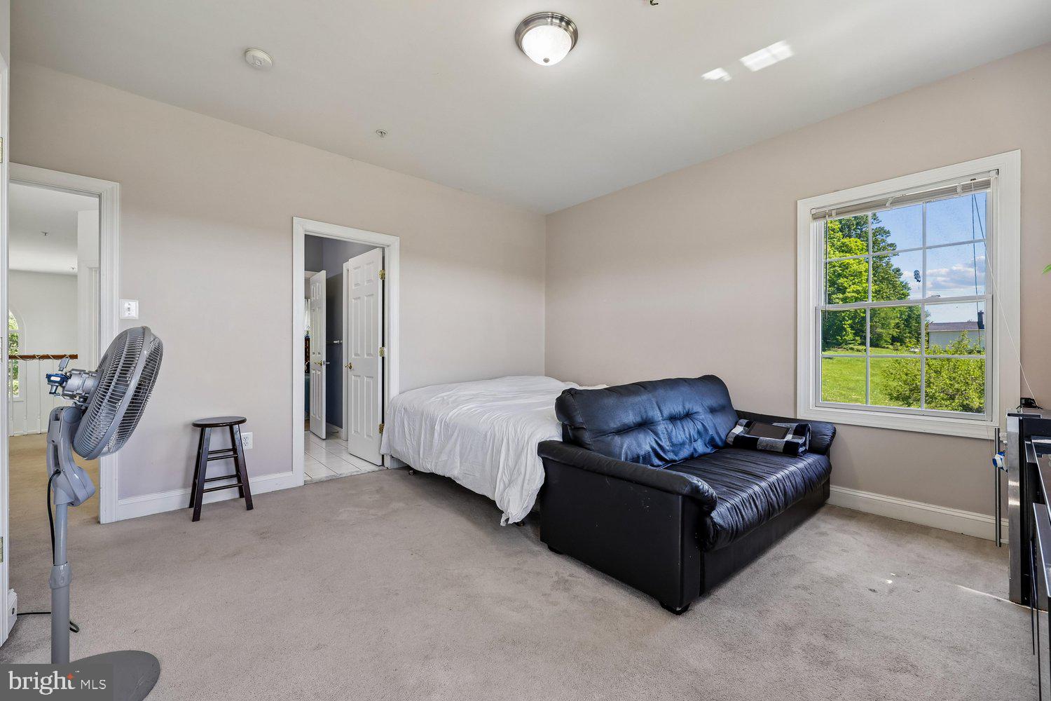 COUNTY VIEW - Residential