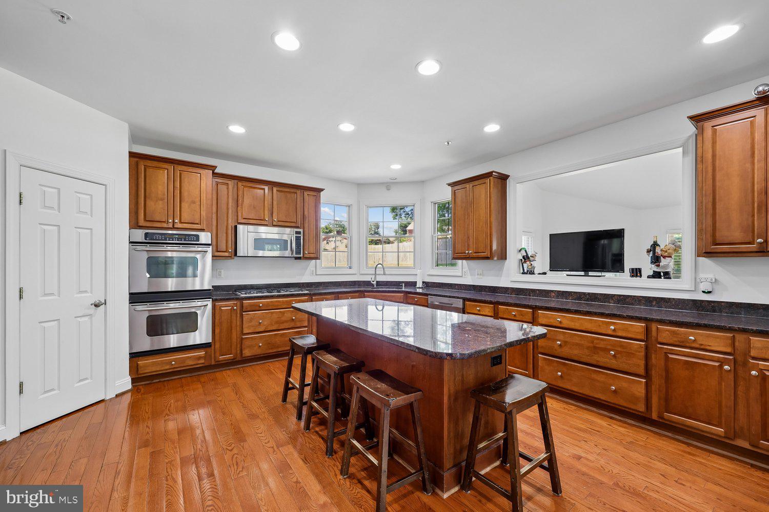 COUNTY VIEW - Residential