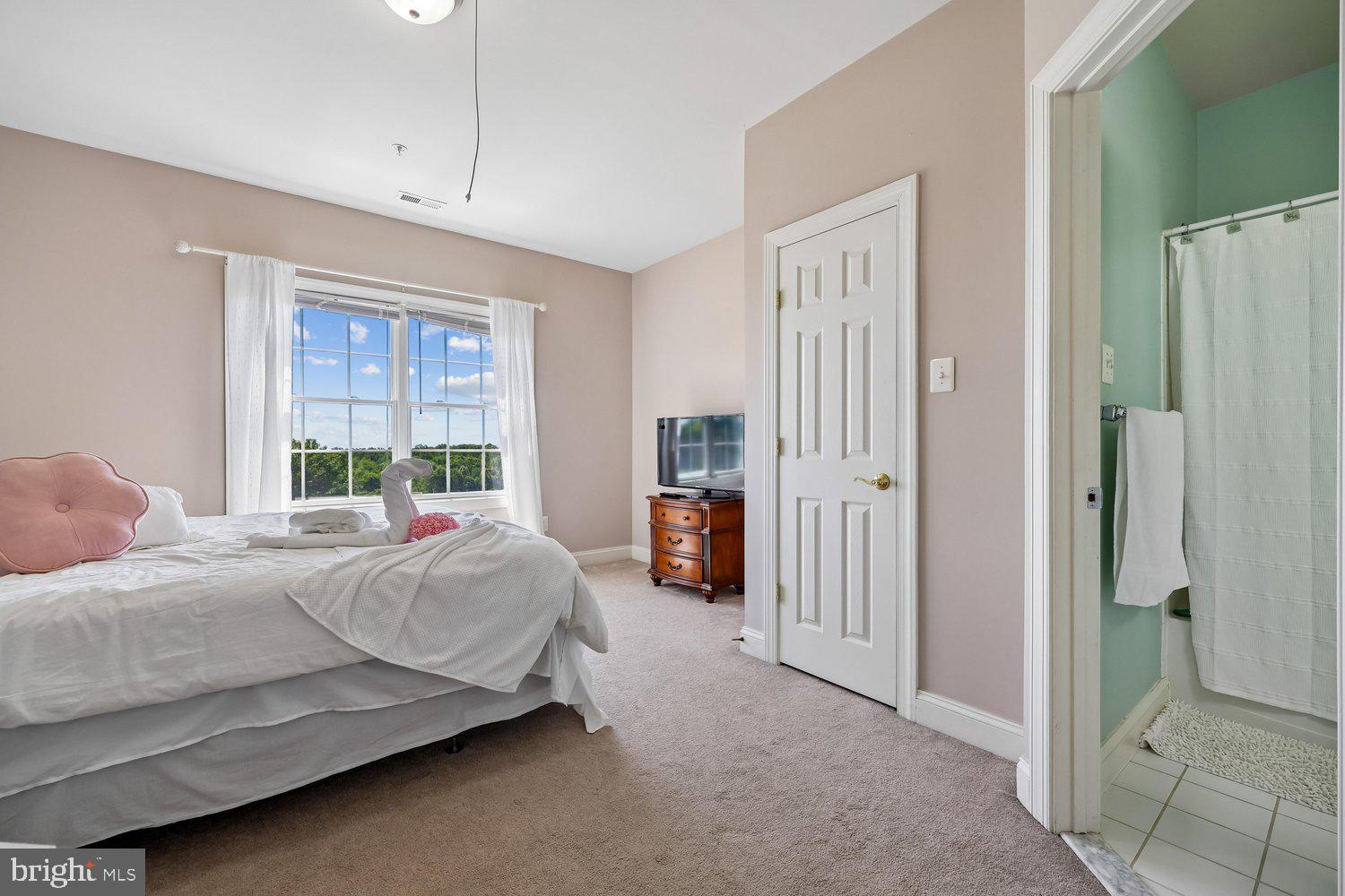 COUNTY VIEW - Residential