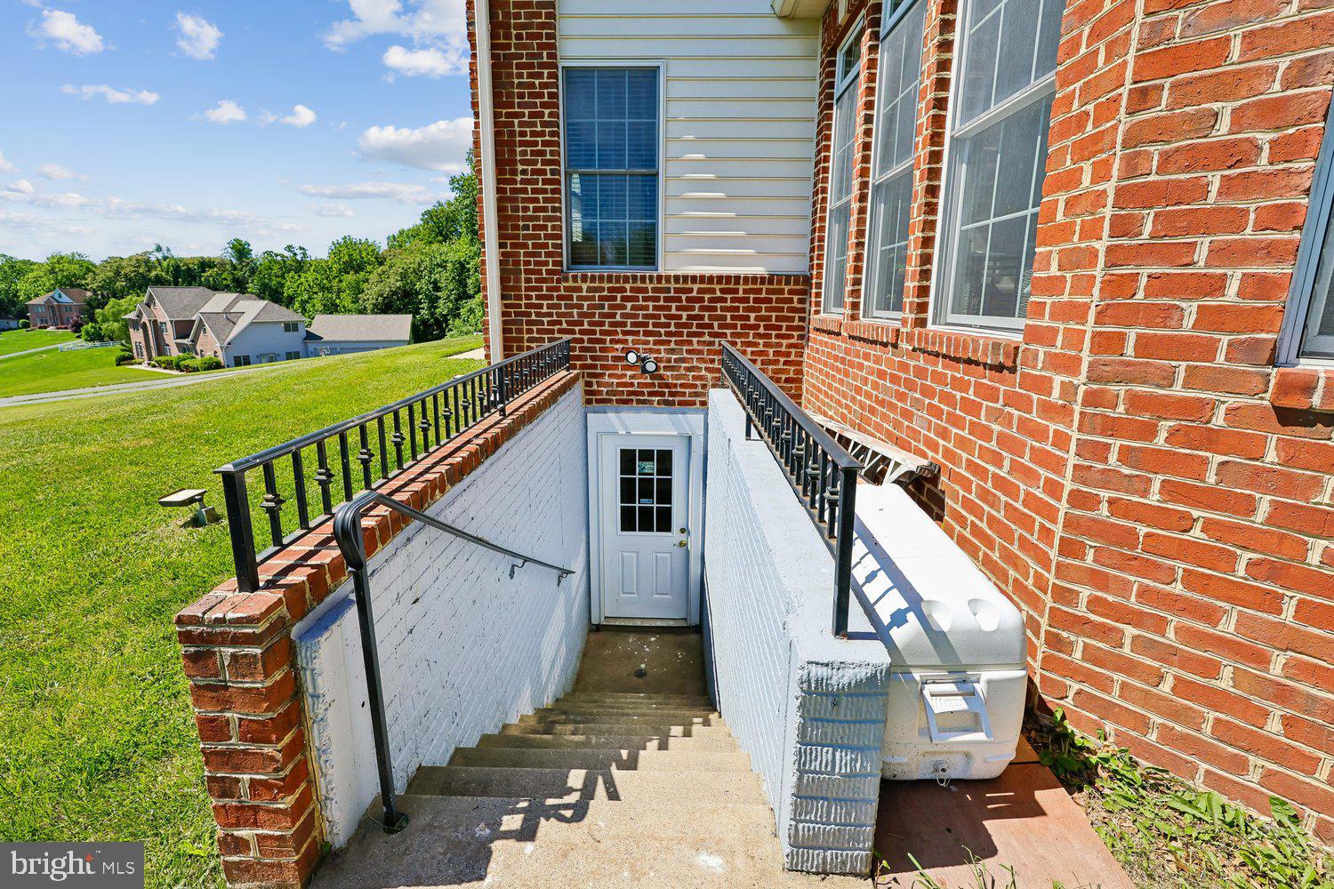 COUNTY VIEW - Residential