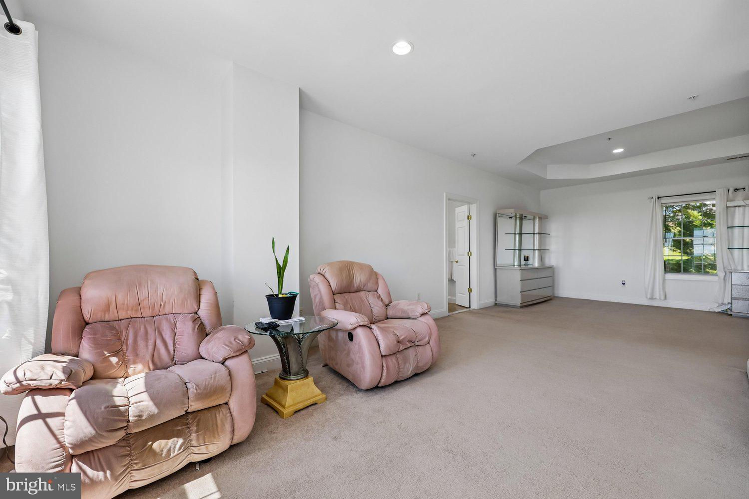 COUNTY VIEW - Residential