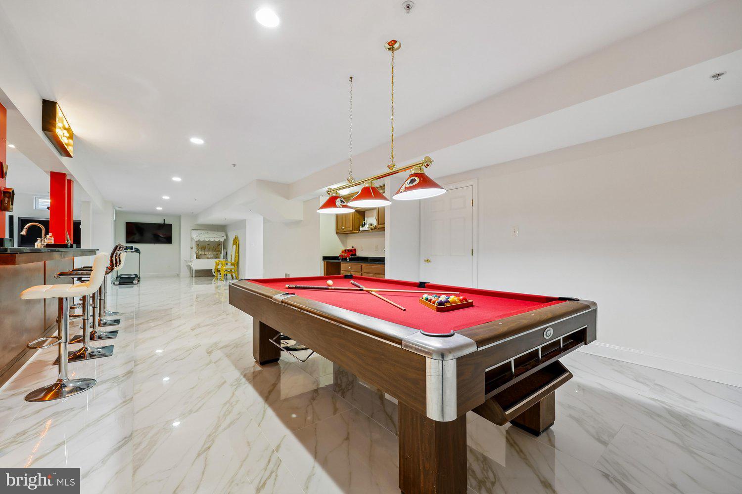 COUNTY VIEW - Residential