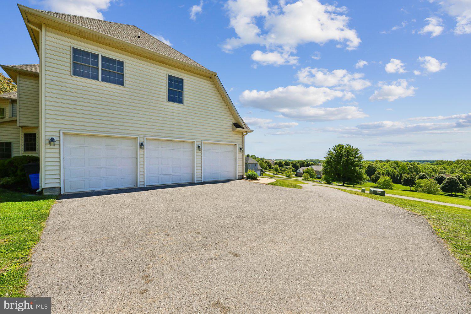 COUNTY VIEW - Residential