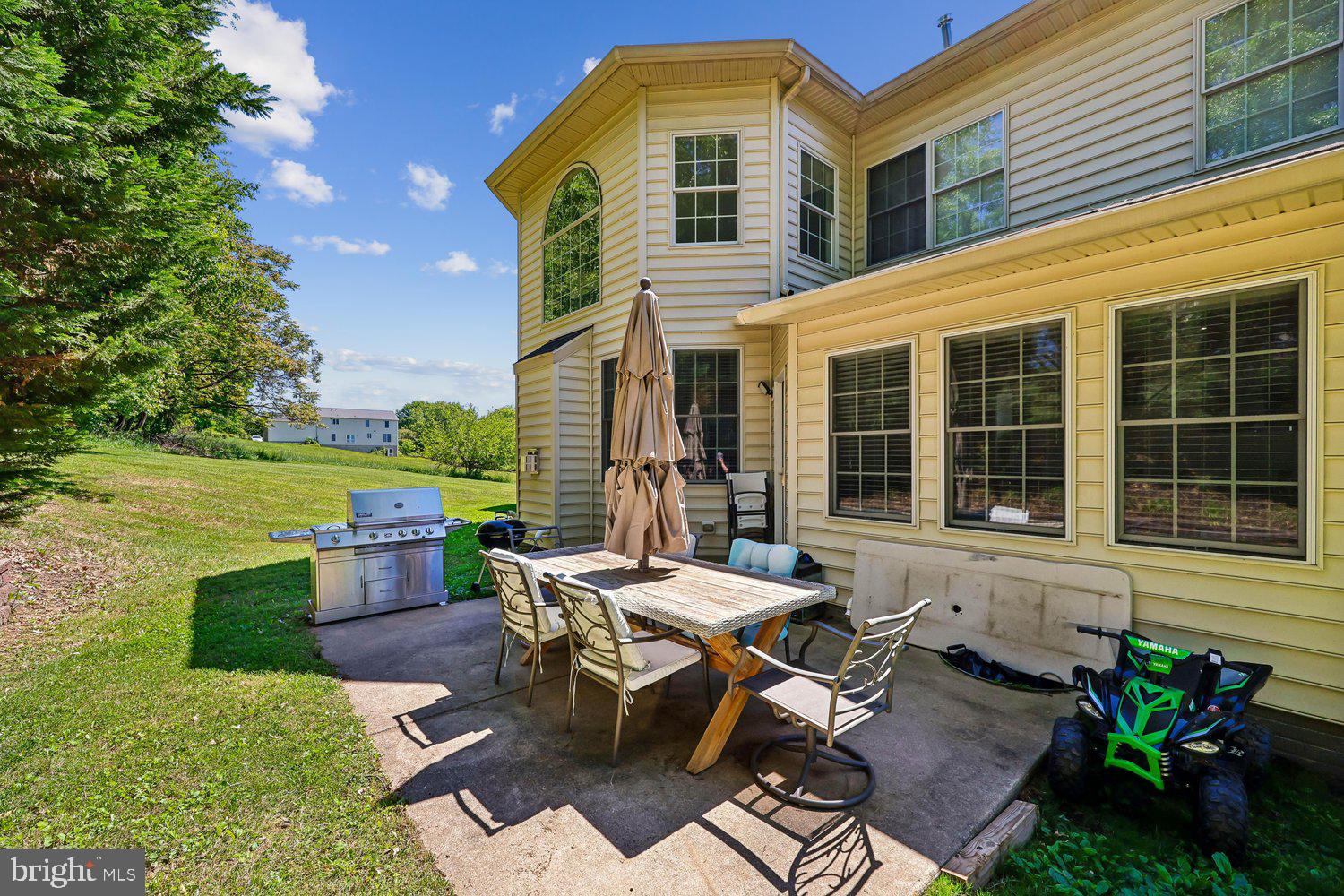 COUNTY VIEW - Residential