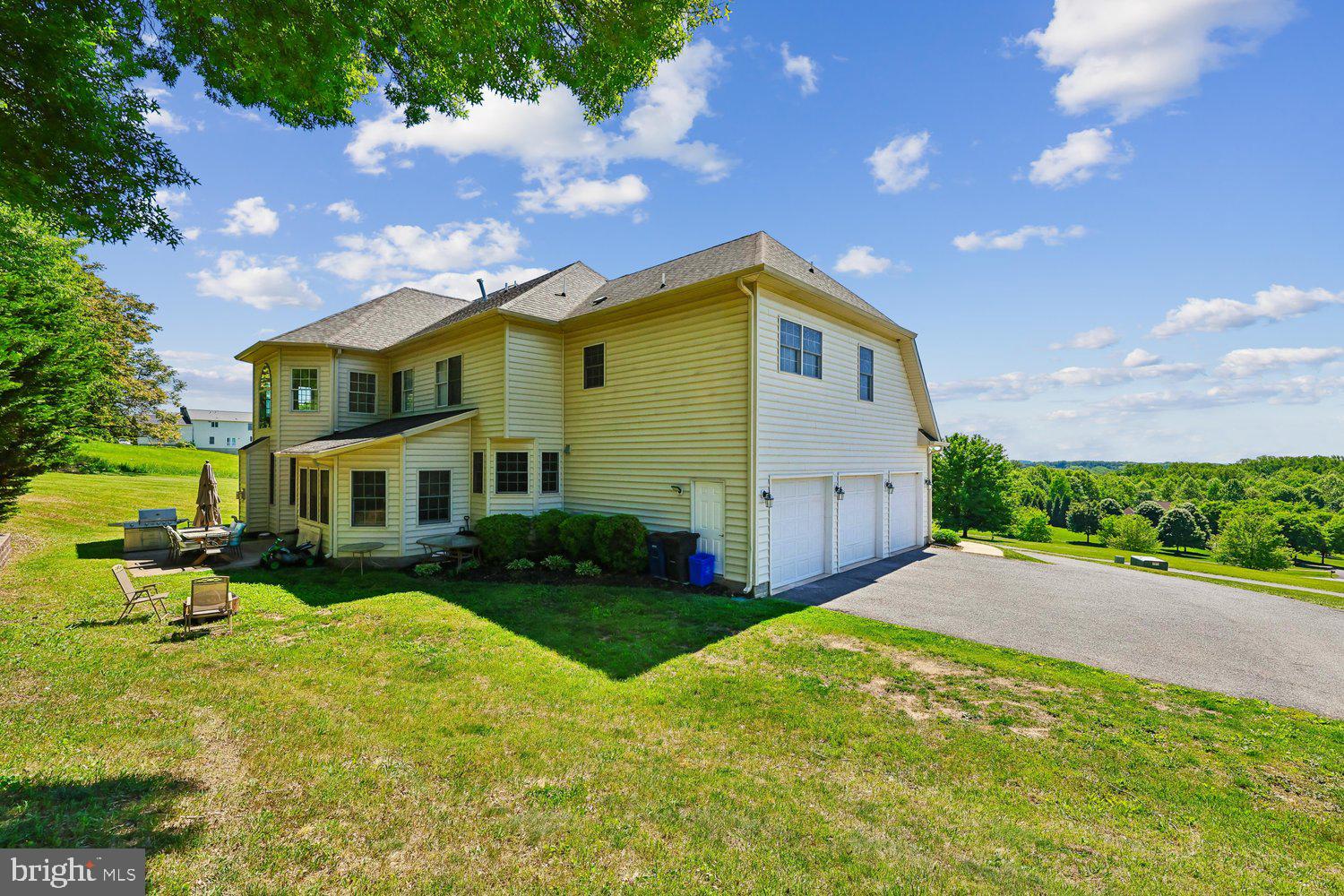 COUNTY VIEW - Residential