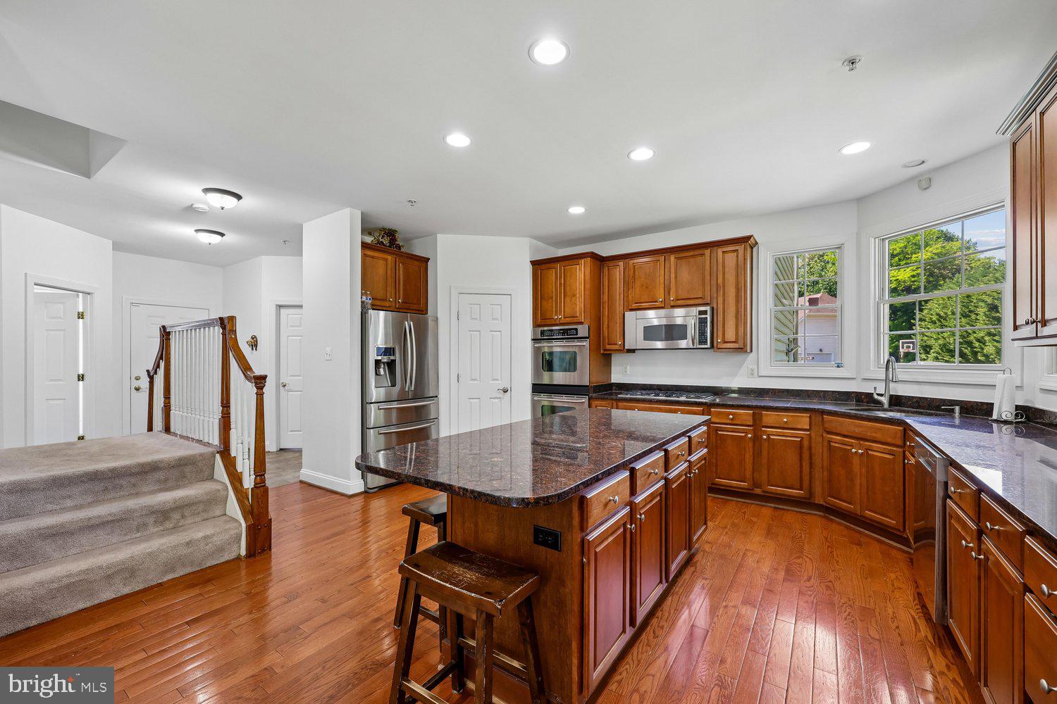 COUNTY VIEW - Residential