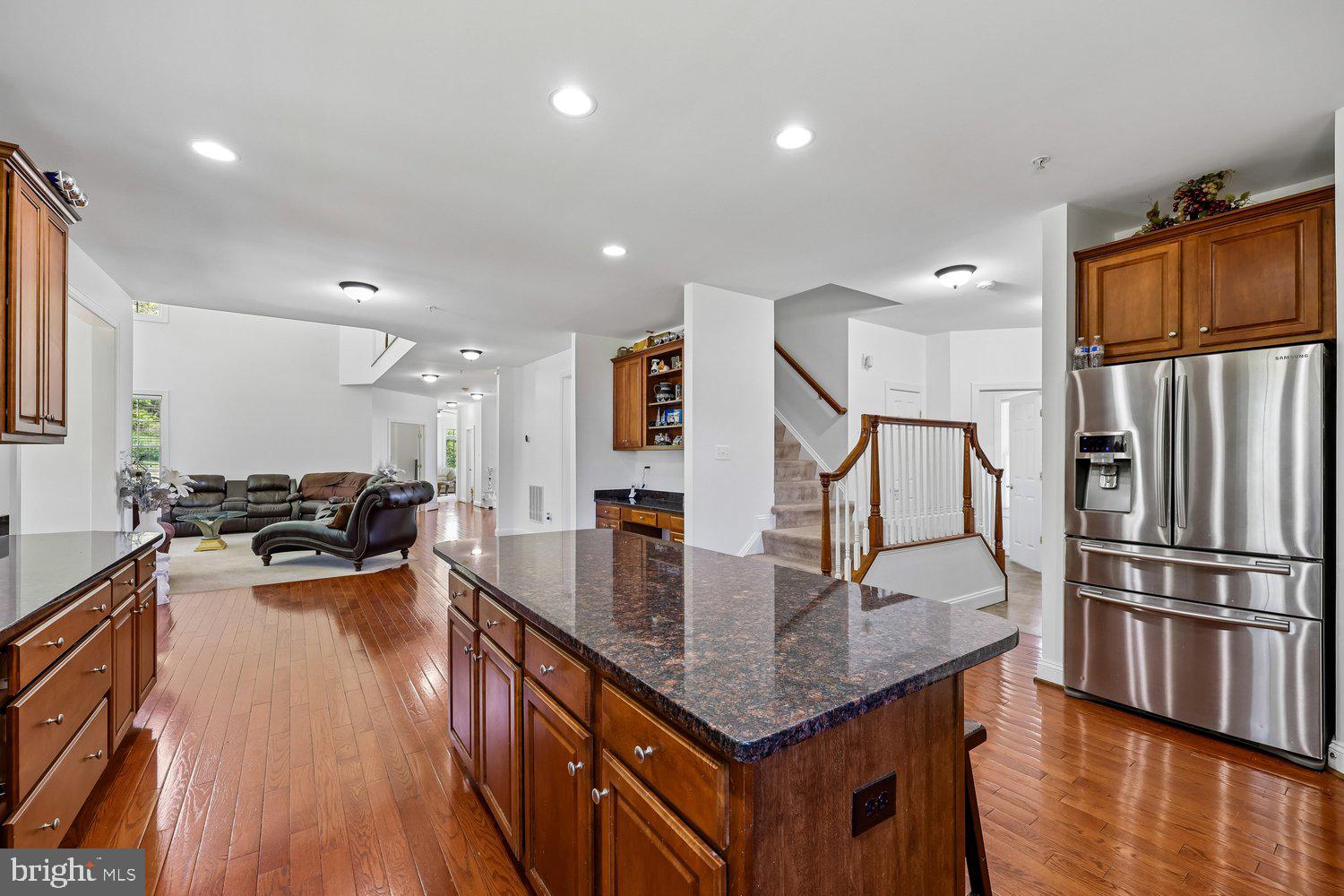 COUNTY VIEW - Residential