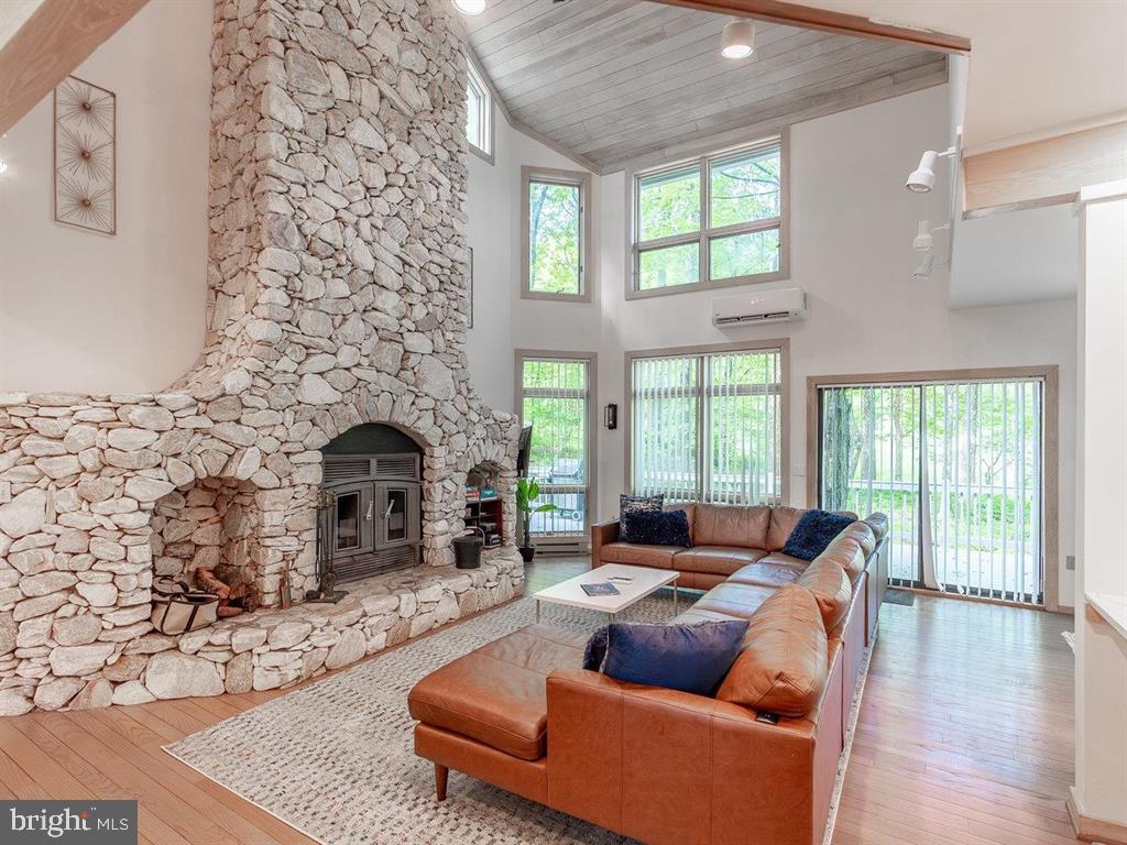 WINTERGREEN MOUNTAIN VILLAGE - Residential