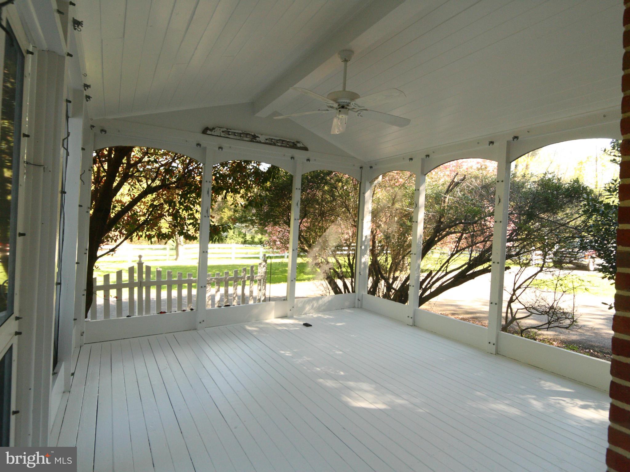 CLIFTON - Farm