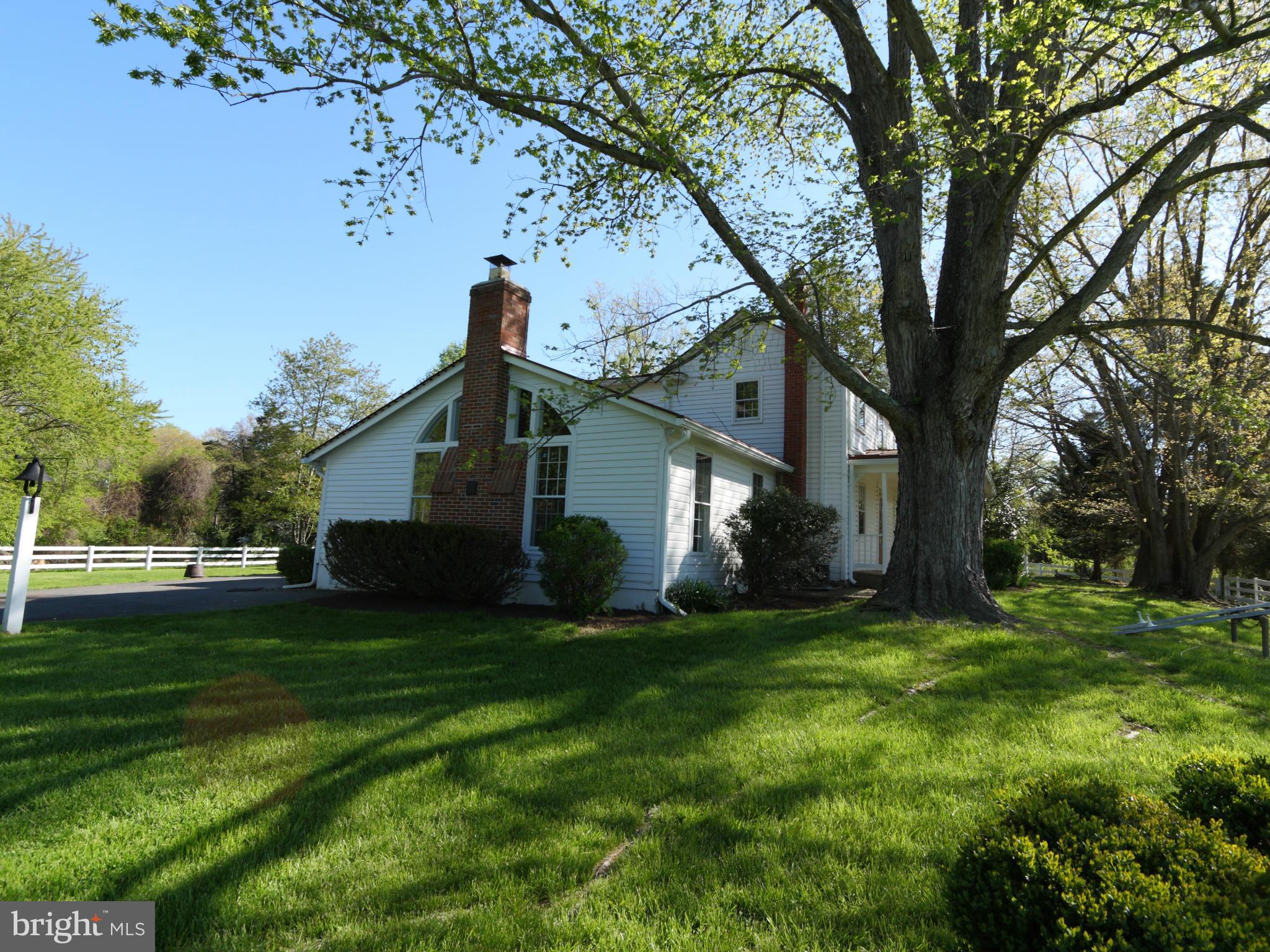 CLIFTON - Farm
