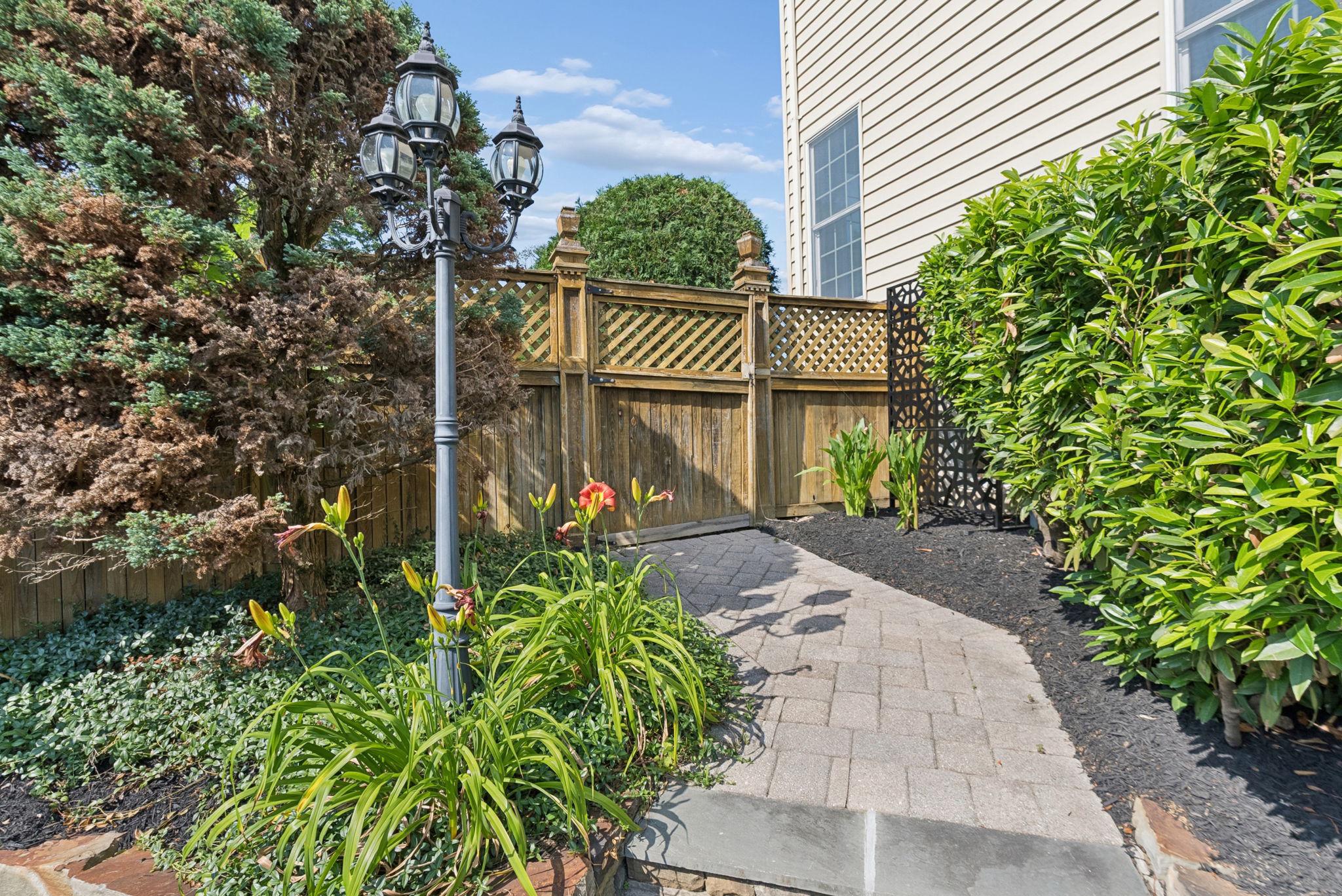 WOODBERRY FARMS - Residential