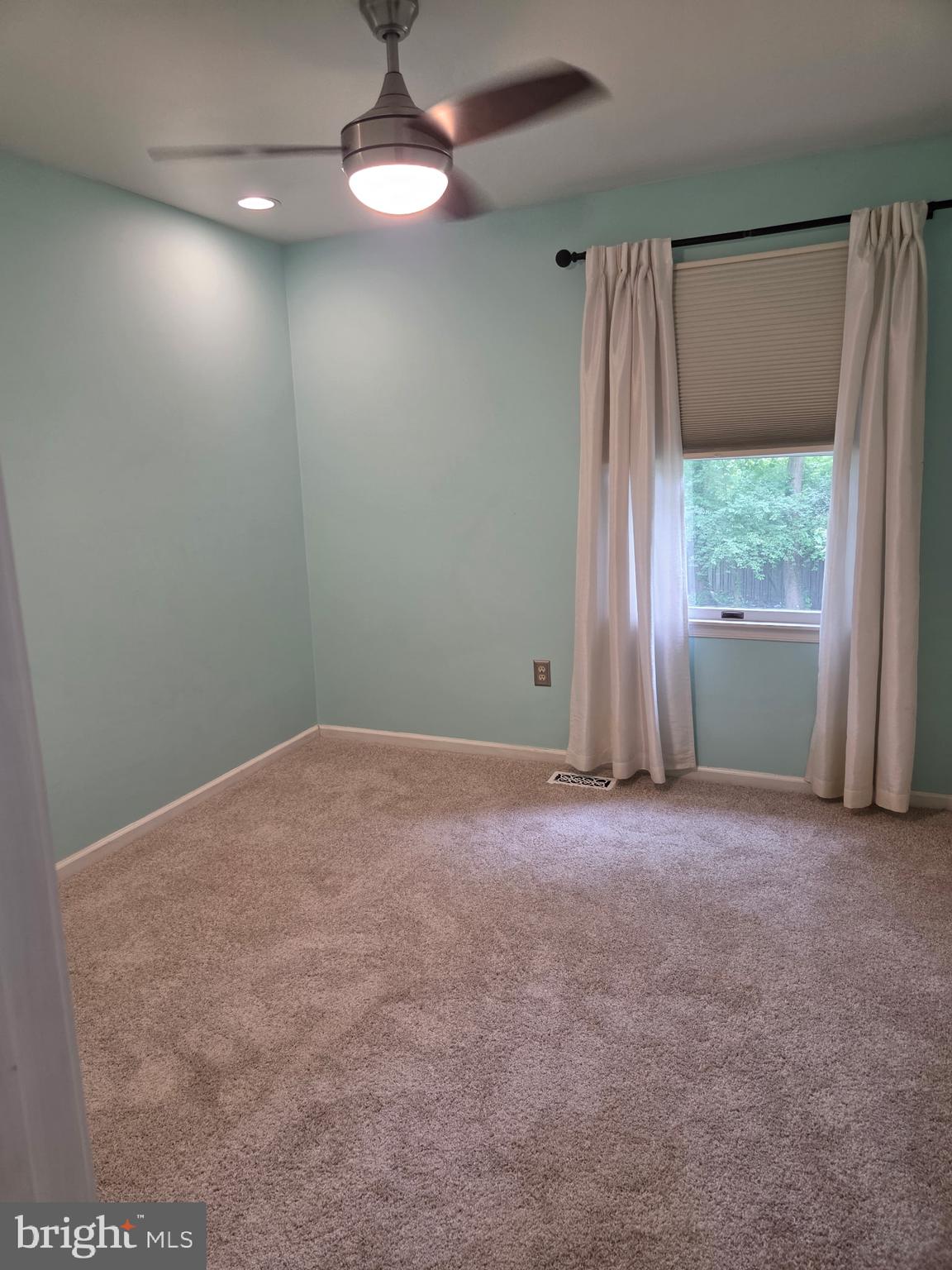 YARDLEY CREST - Residential
