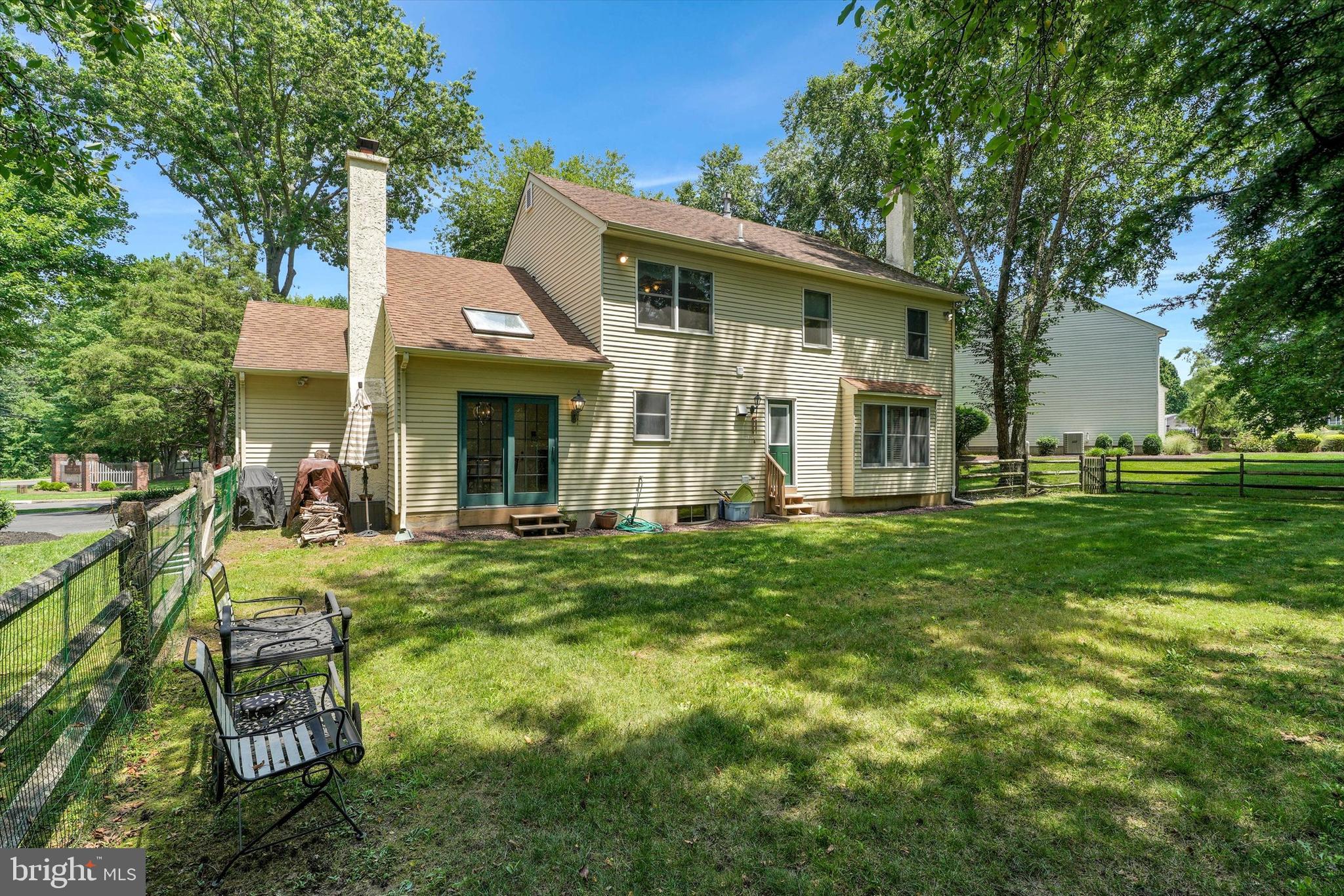 YARDLEY CREST - Residential