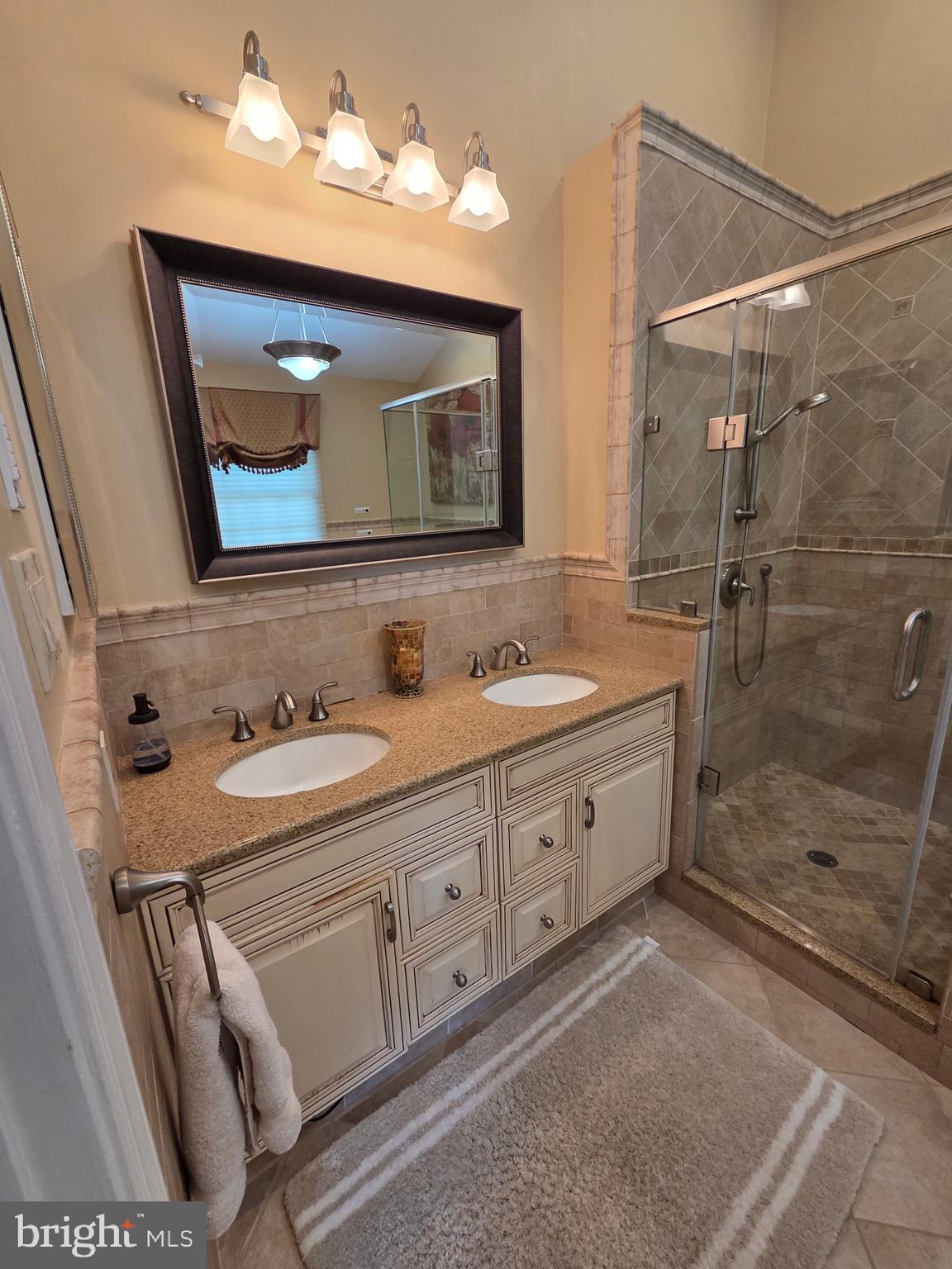 YARDLEY CREST - Residential