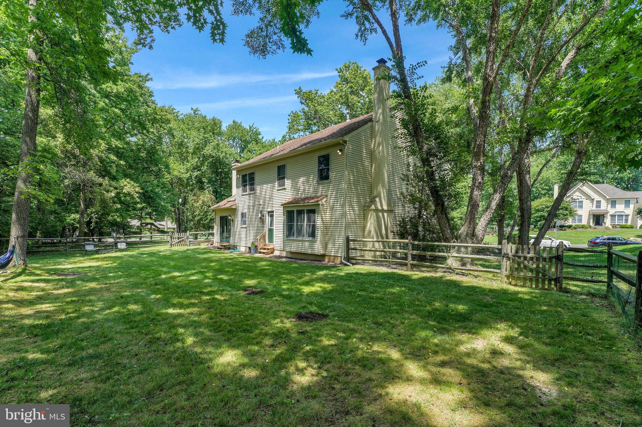YARDLEY CREST - Residential