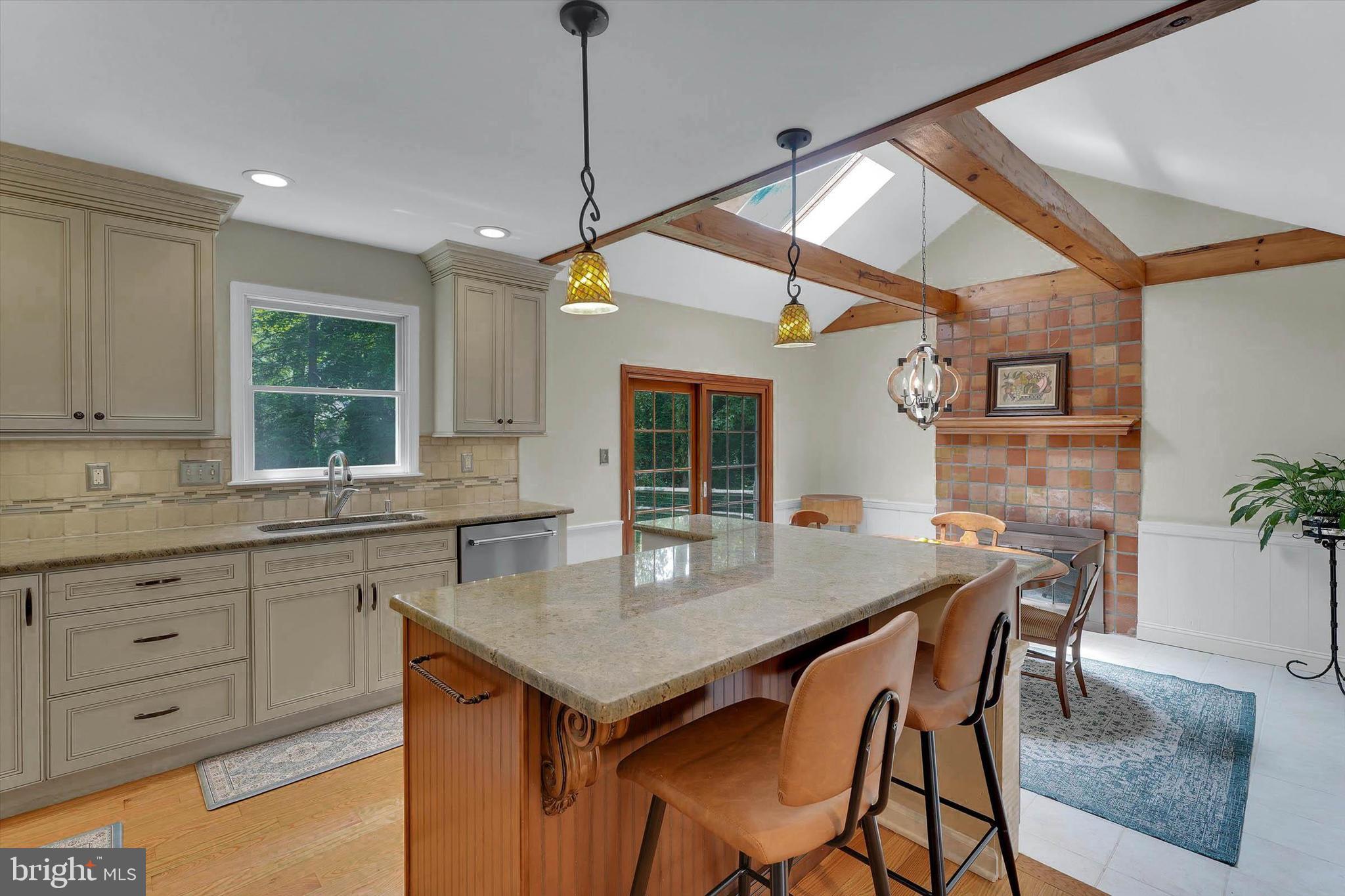 YARDLEY CREST - Residential