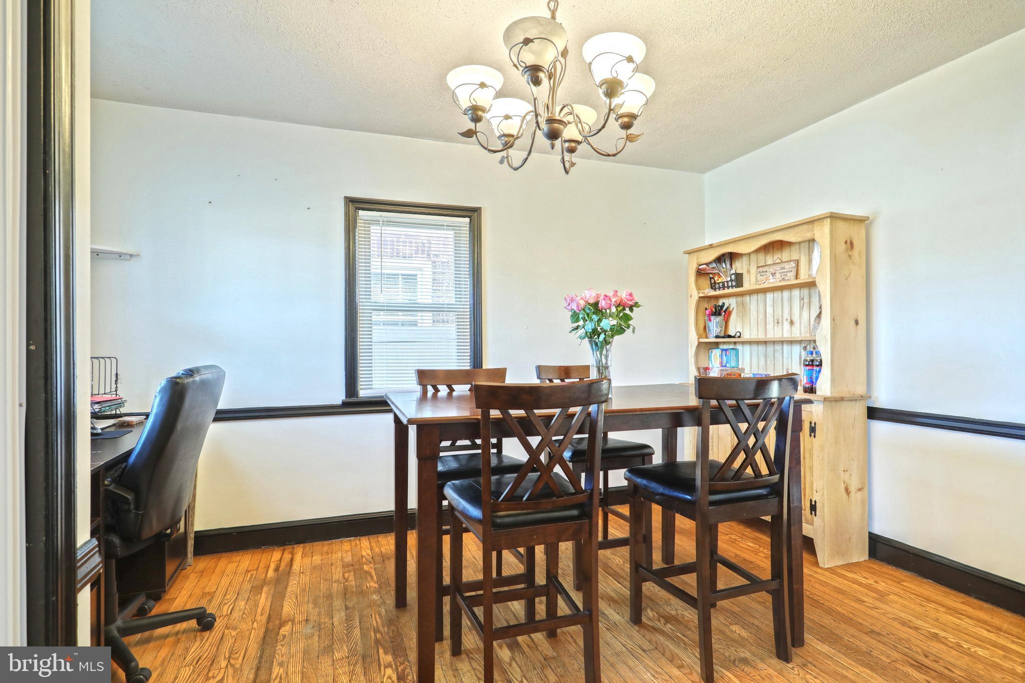 MIDLAND-HOLLYWOOD HEIGHTS - Residential